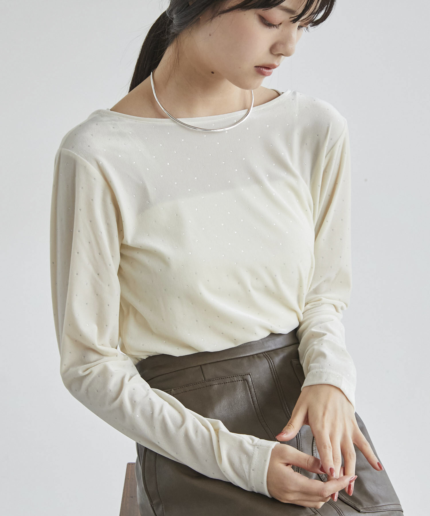 VIS「ラメプリントベロアロングスリーブTシャツ」|Tシャツ・カットソー|オフホワイト(15)