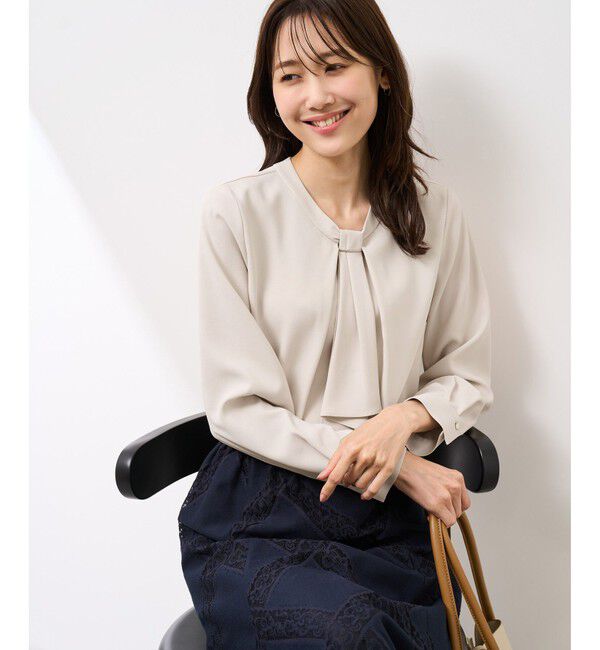 Rope&rsquo;Picnic「【WEB限定カラー・サイズ】メタルパーツフロントフリルタイブラウス/通勤対応」|シャツ・ブラウス|