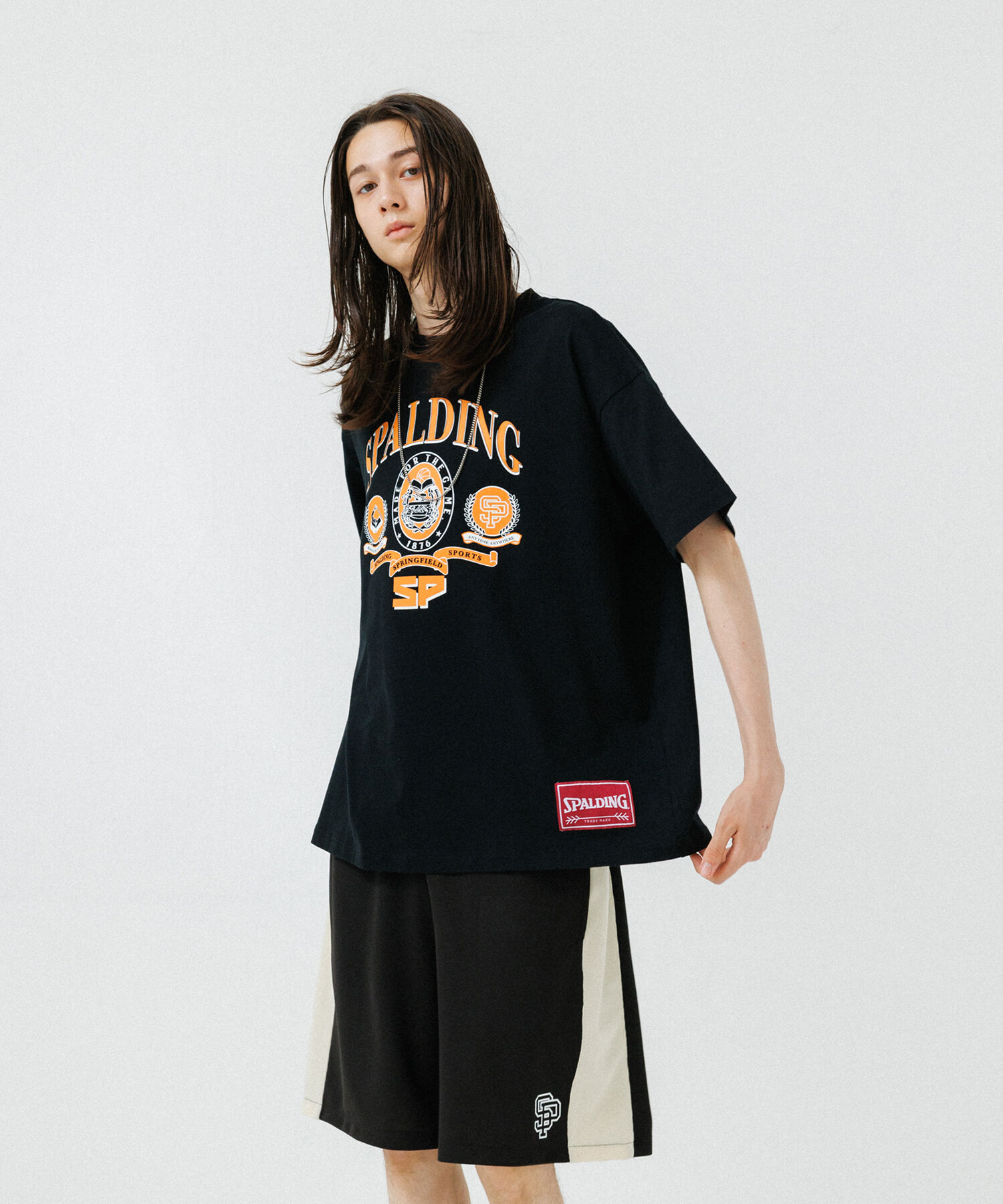 ADAM ET ROPE'「《別注》【SPALDING/スポルディング】COLLEGE BASKETBALL CLUB LIKE DESIGN TEE / UNISEX」|Tシャツ・カットソー|