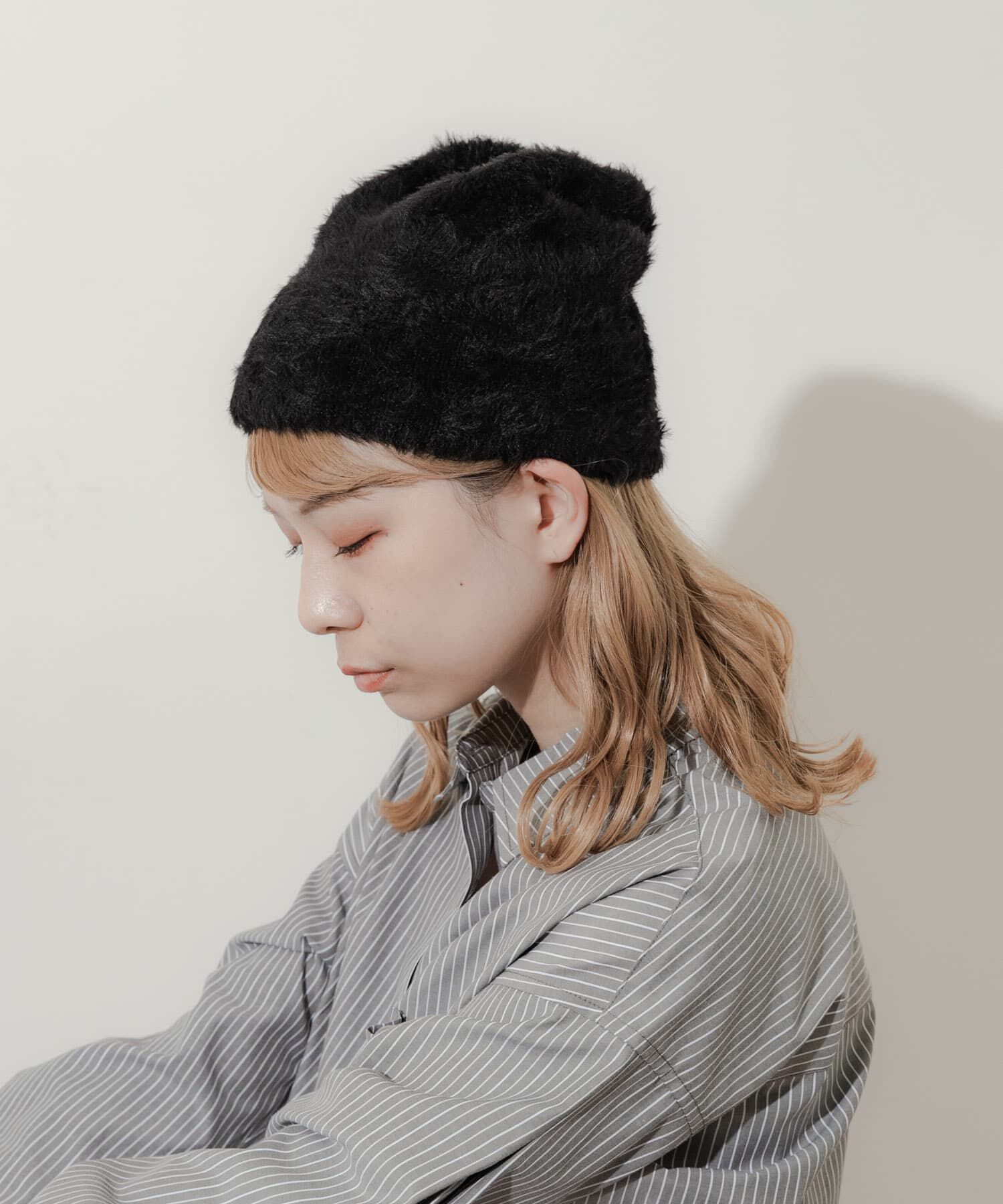 SMELLY「シャギービーニー」|ニット帽|ブラック