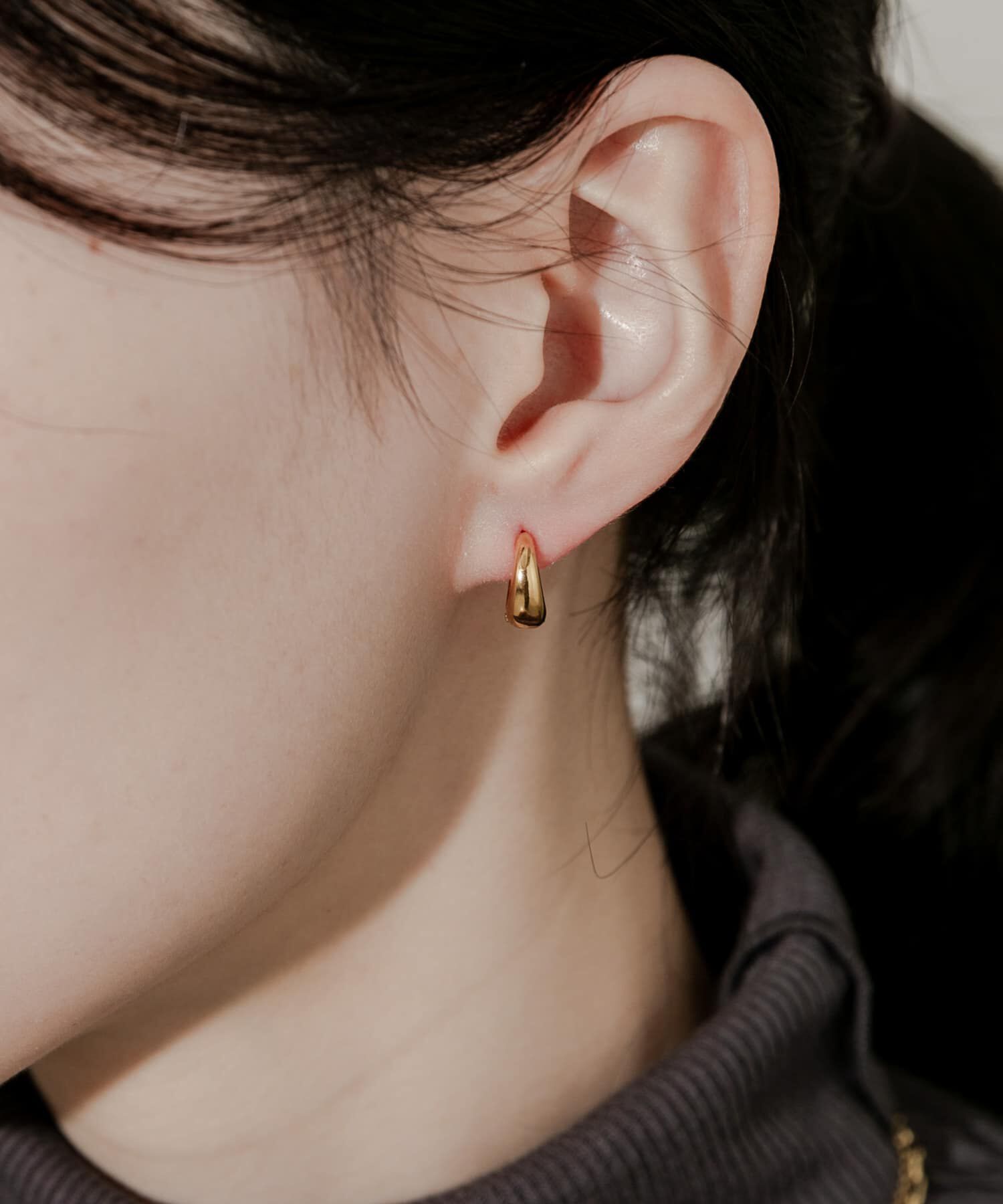 SMELLY「ステンレスミニドロップワンタッチピアス」|ピアス|ゴールド