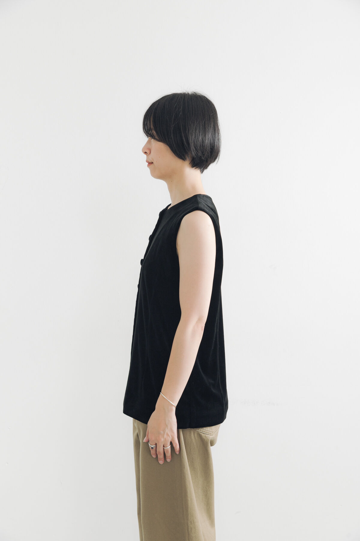 URBAN RESEARCH「ベロアジレ」|ベスト・ジレ|