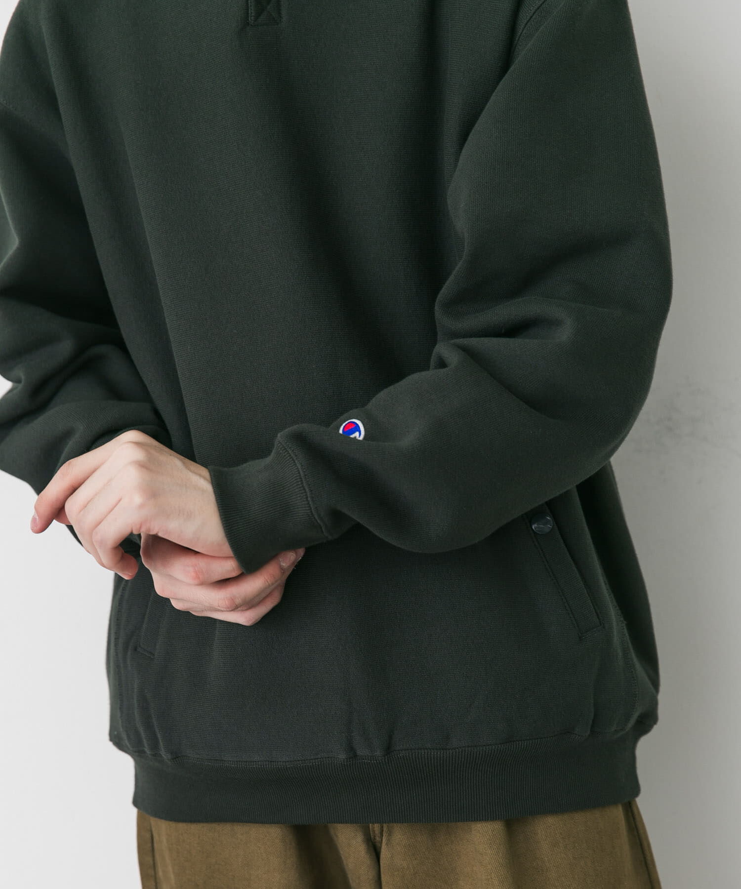 URBAN RESEARCH DOORS「『別注』Champion&times;DOORS　RW HALF SNAP PARKA」|パーカー|