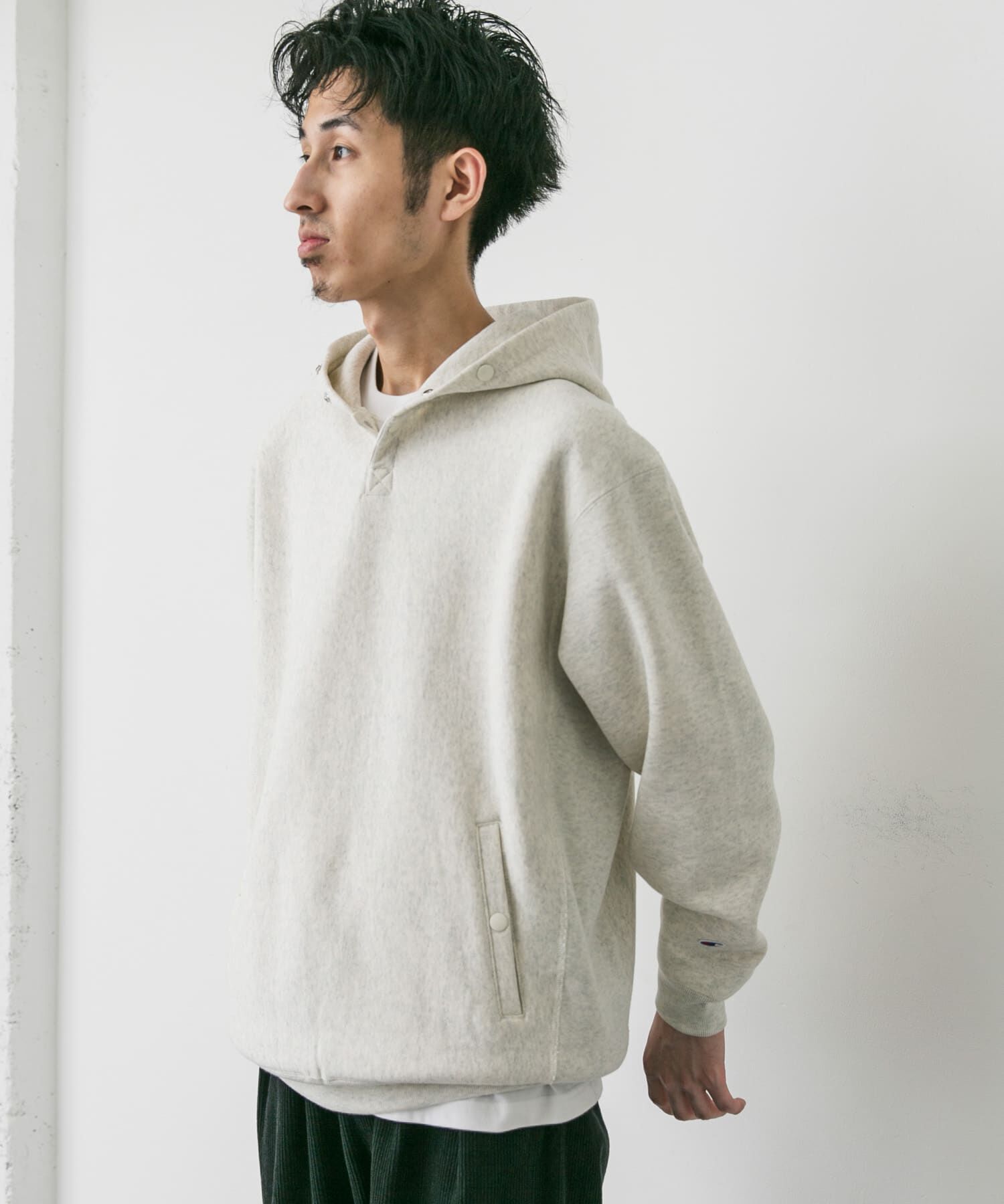 URBAN RESEARCH DOORS「『別注』Champion&times;DOORS　RW HALF SNAP PARKA」|パーカー|