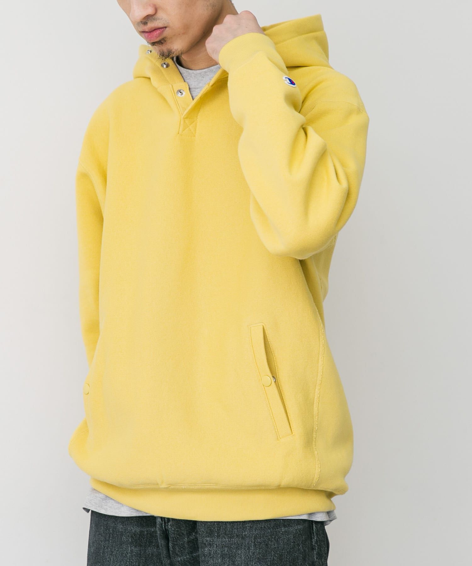 URBAN RESEARCH DOORS「『別注』Champion&times;DOORS　RW HALF SNAP PARKA」|パーカー|