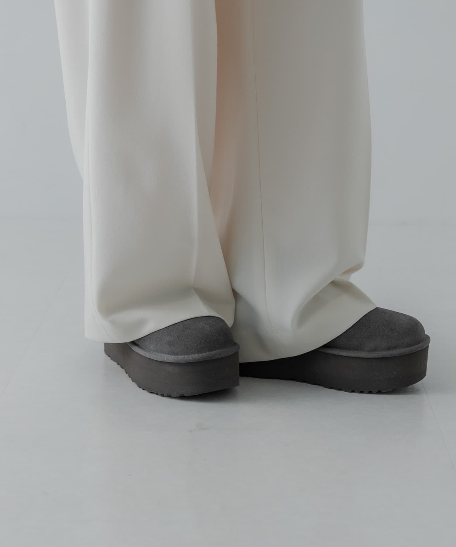 URBAN RESEARCH「UGG　ULTRA MINI PLATFORM」|ショートブーツ|