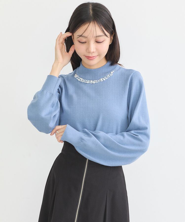 earth music&ecology「パール&ビジューハイネックプルオーバー」|ニット・セーター|