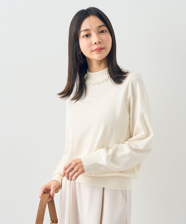 earth music&ecology「パール&ビジューハイネックプルオーバー」|ニット・セーター|