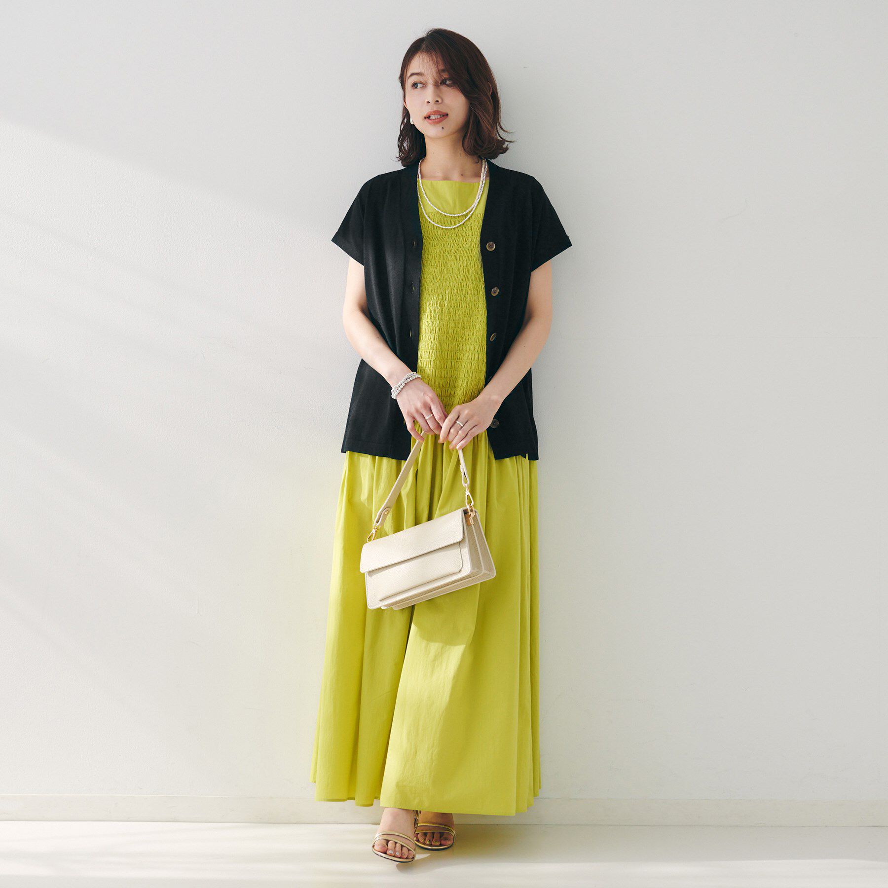 UNTITLED「【体型カバー/ジレ風/前開き】Vネックニット」|ニット・セーター|