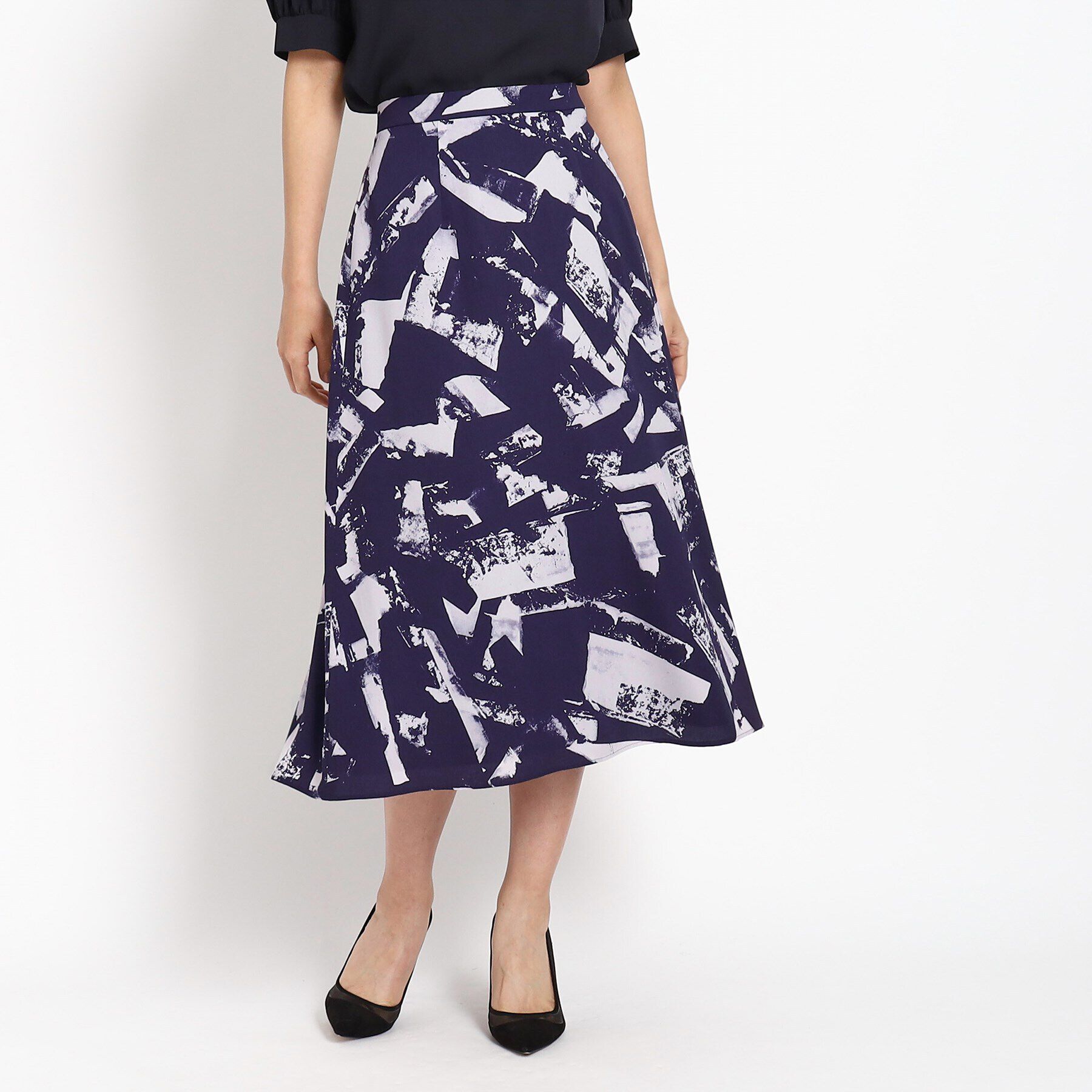 COUP DE CHANCE「【洗える／ウエストゴム入り】幾何柄フレアスカート」|スカート|ネイビー(194)