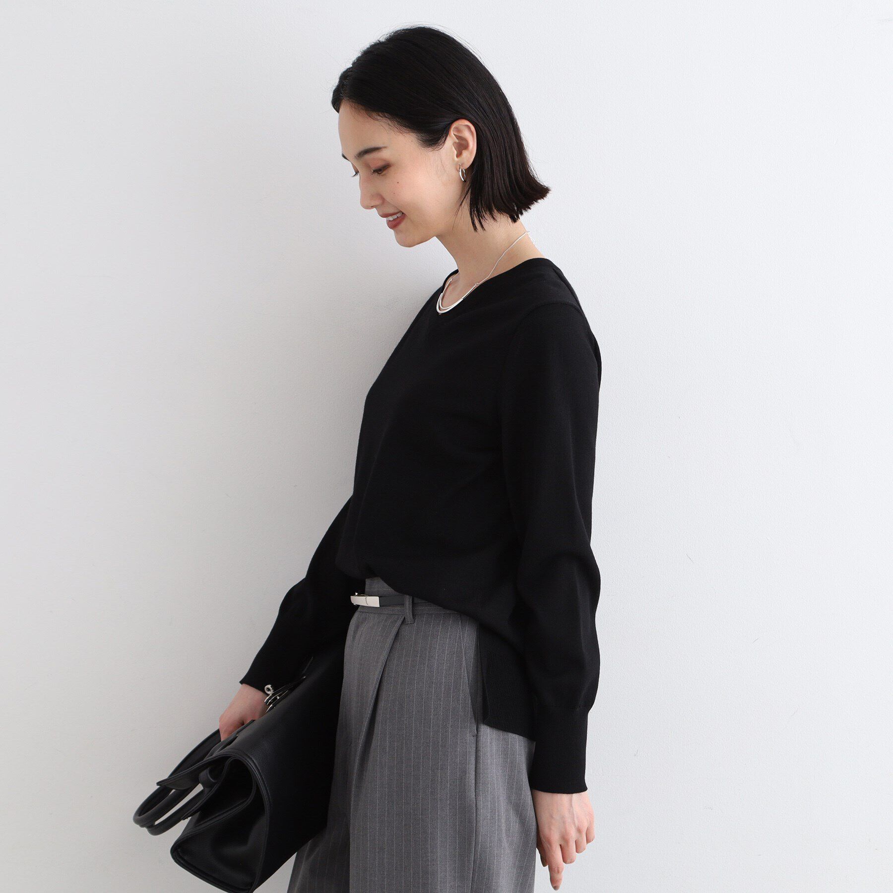 INDIVI「【ウール100%】エクストラファインメリノ Vネックニット」|ニット・セーター|