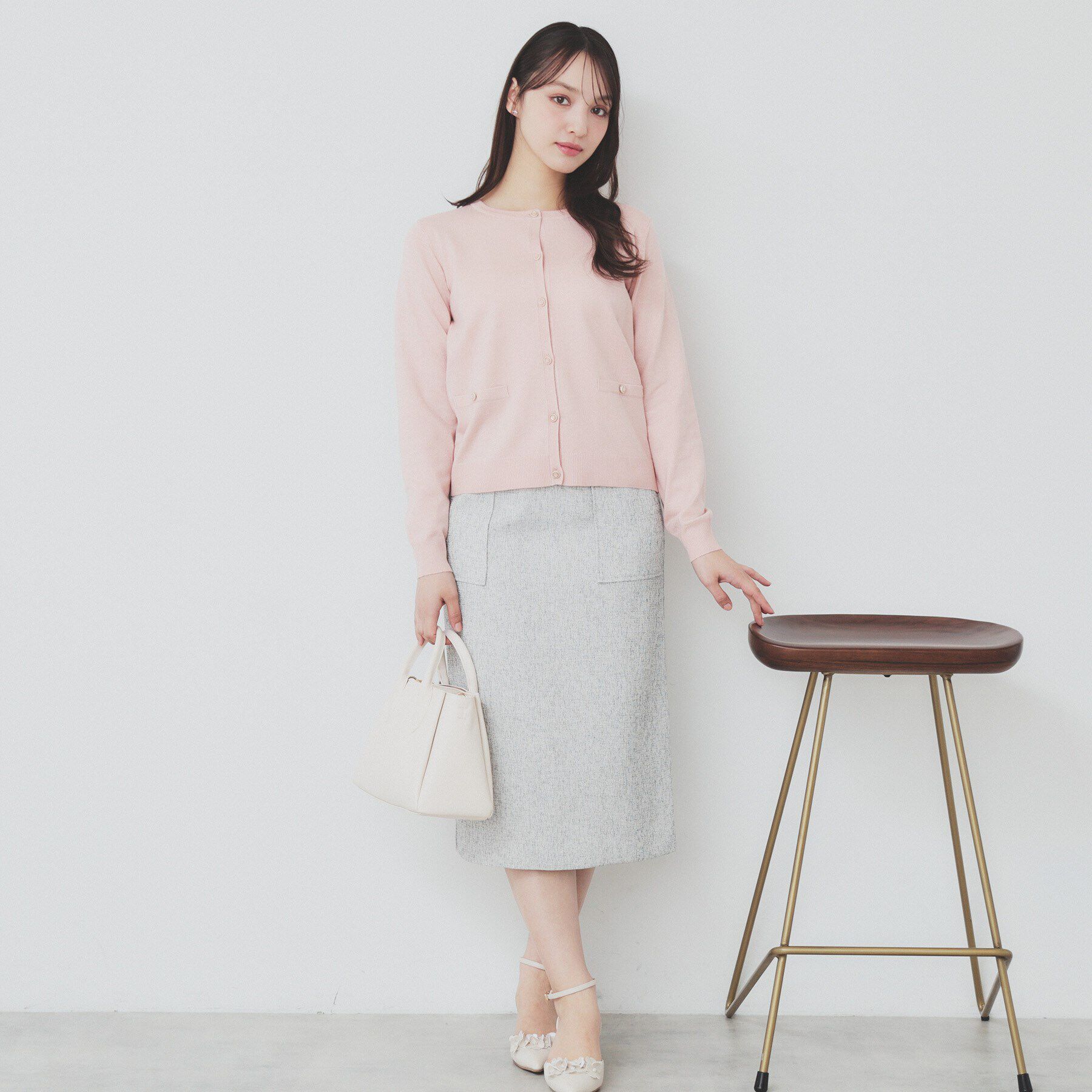 index「《5color》ポケットデザイン付きクルーネックカーディガン【洗濯機洗い可】」|カーディガン|