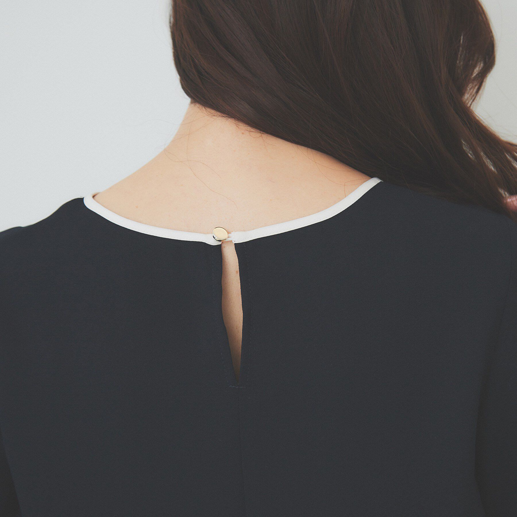 index「バイカラーパイピングブラウス【洗濯機洗い可】」|シャツ・ブラウス|