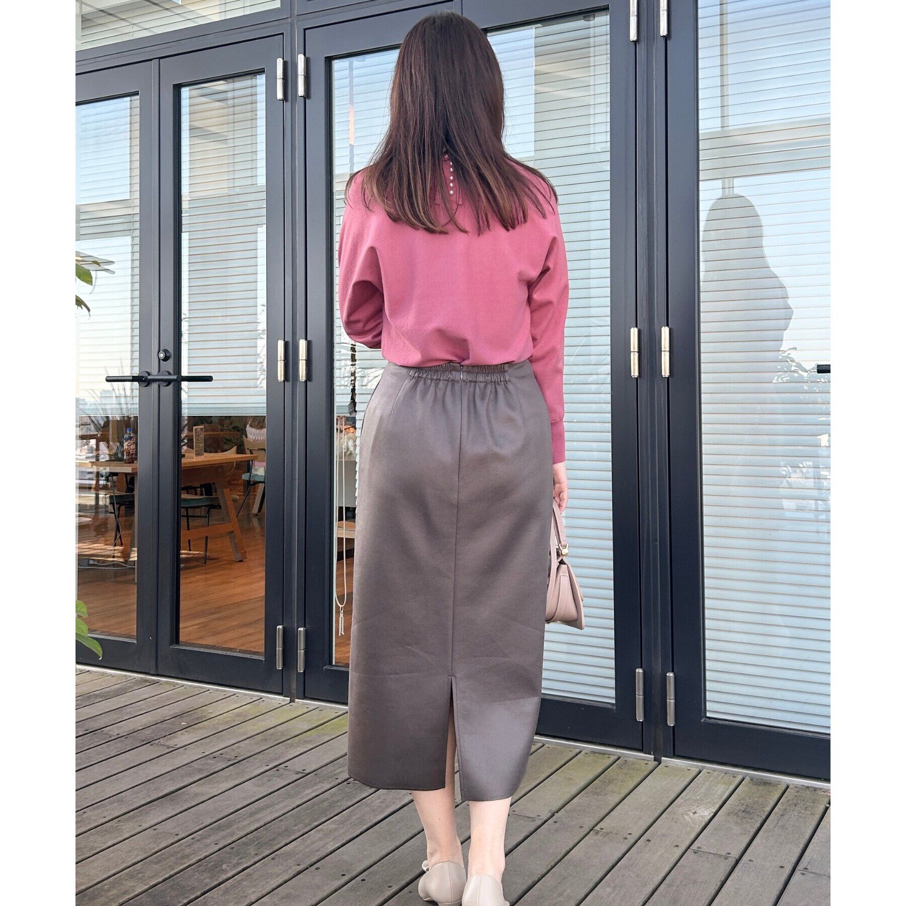 Couture broach「【体のラインを拾いにくい・お仕事にも】マシュマロスエード調タイト」|スカート|