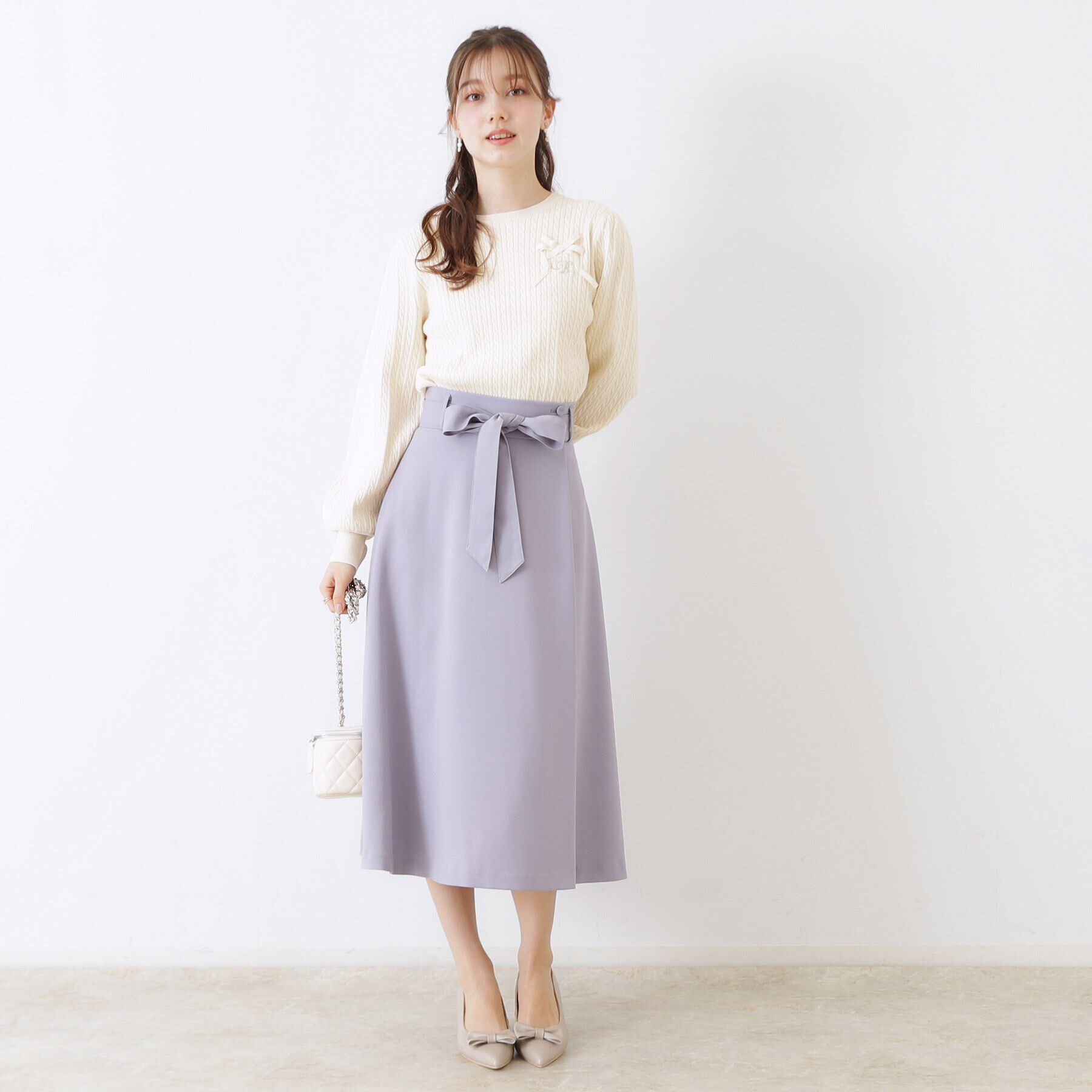 Couture broach「【きれいめカジュアル/通勤】細ケーブルリボン刺繍ロゴニット」|ニット・セーター|