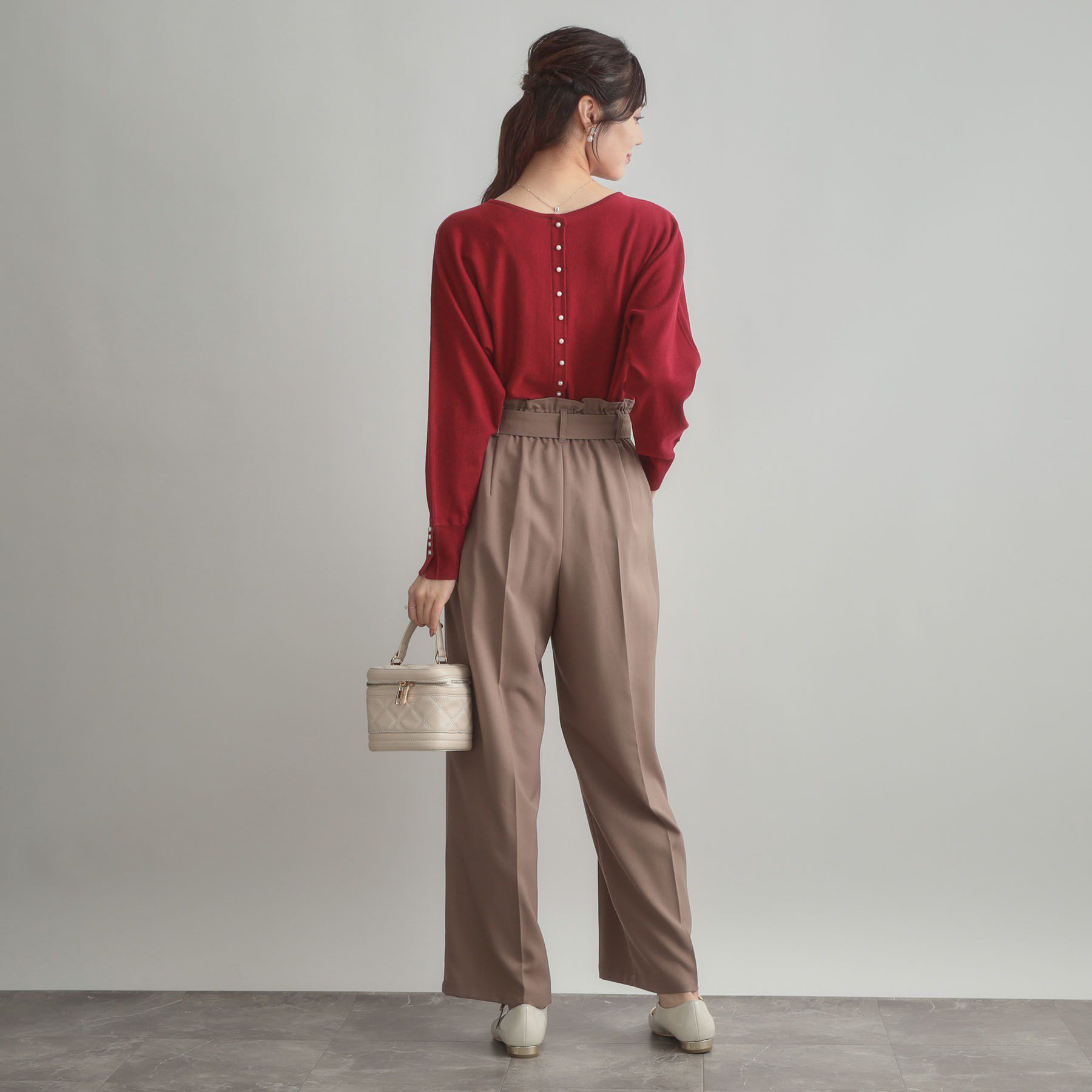 Couture broach「【大人上品・通勤・前後2WAY】バックパール調ドルマンニット」|ニット・セーター|