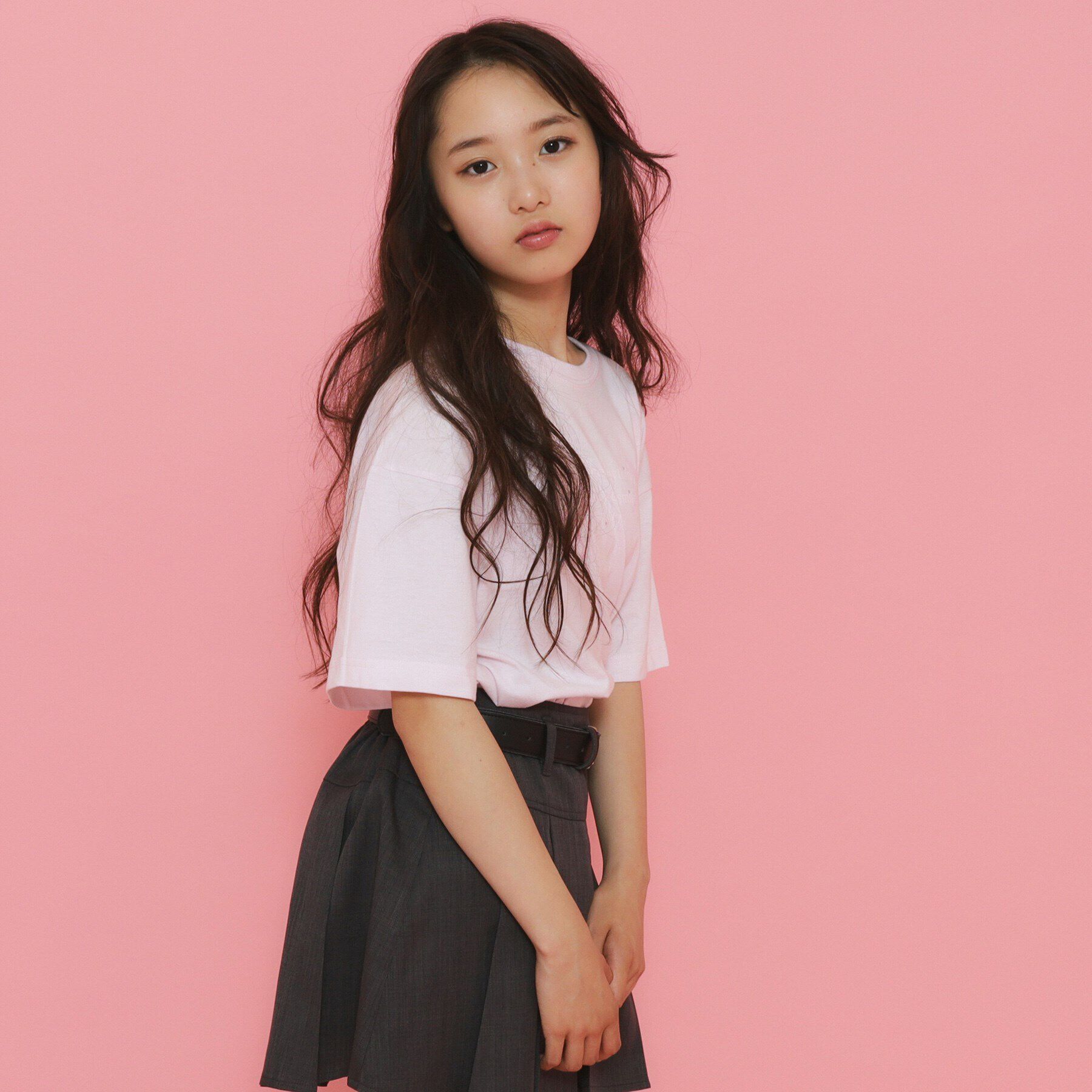 PINK-latte「リボンロゴプリントラインストーン付きTシャツ」|Tシャツ・カットソー|