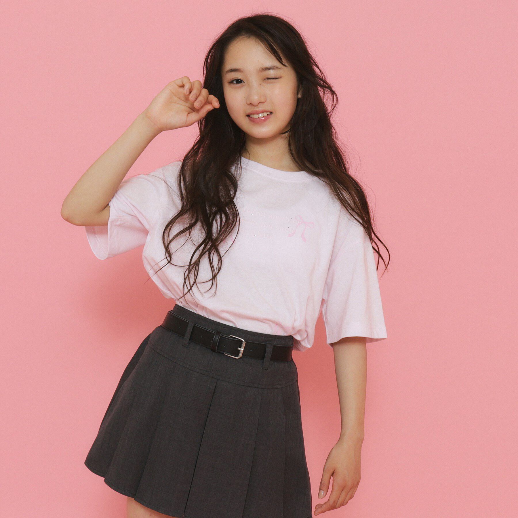 PINK-latte「リボンロゴプリントラインストーン付きTシャツ」|Tシャツ・カットソー|