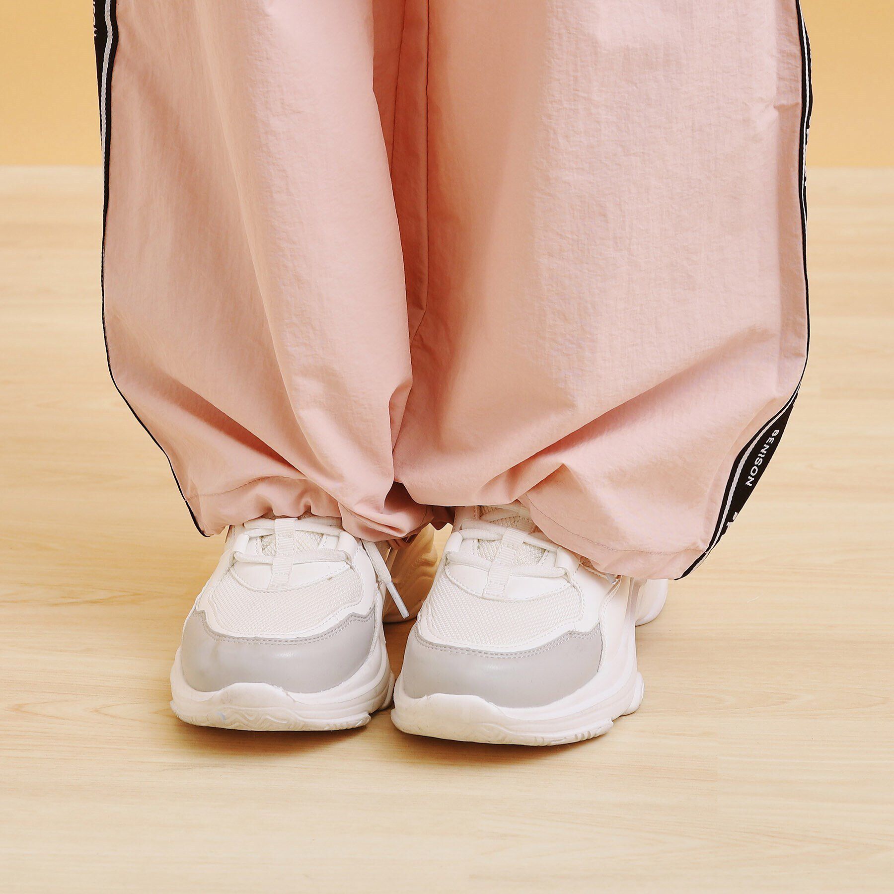 PINK-latte「ロゴラインパラシュートパンツ」|その他|