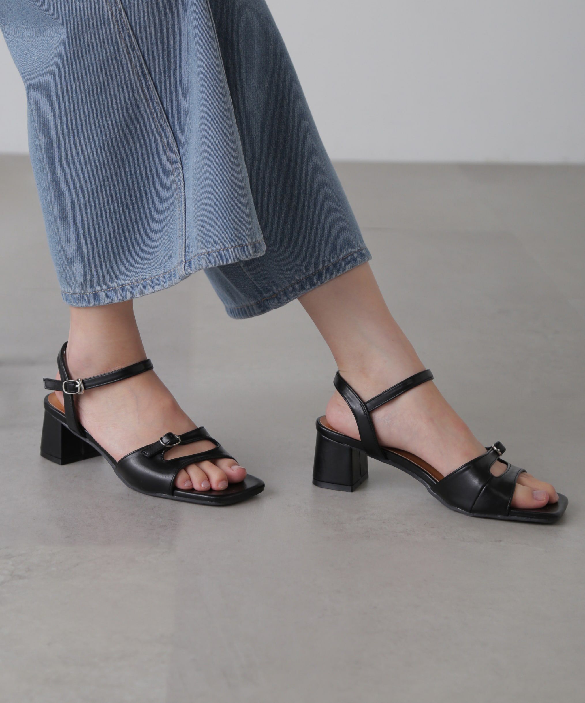  「ストラップサンダル」|その他|