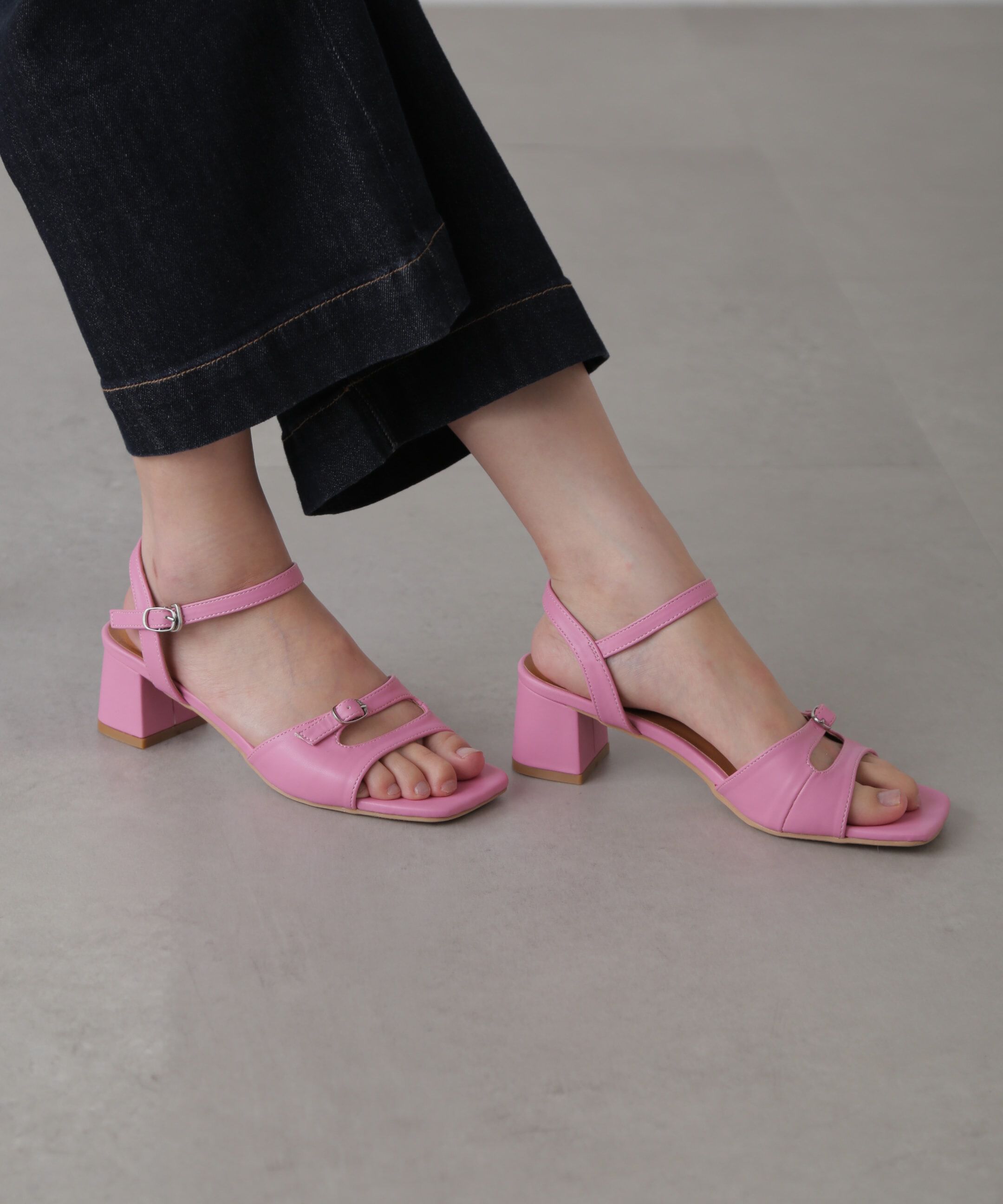  「ストラップサンダル」|その他|