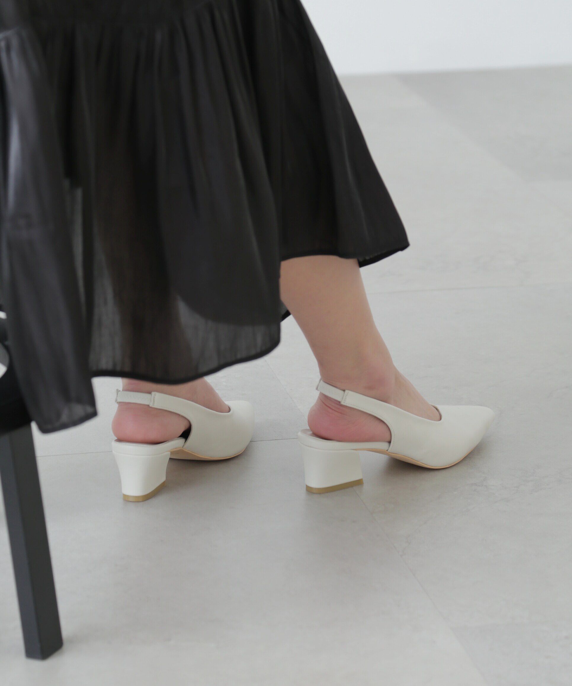  「バッグストラップパンプス」|その他|