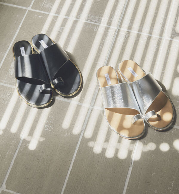 Doux archives「ゴールドピーストングフラットサンダル」|その他|