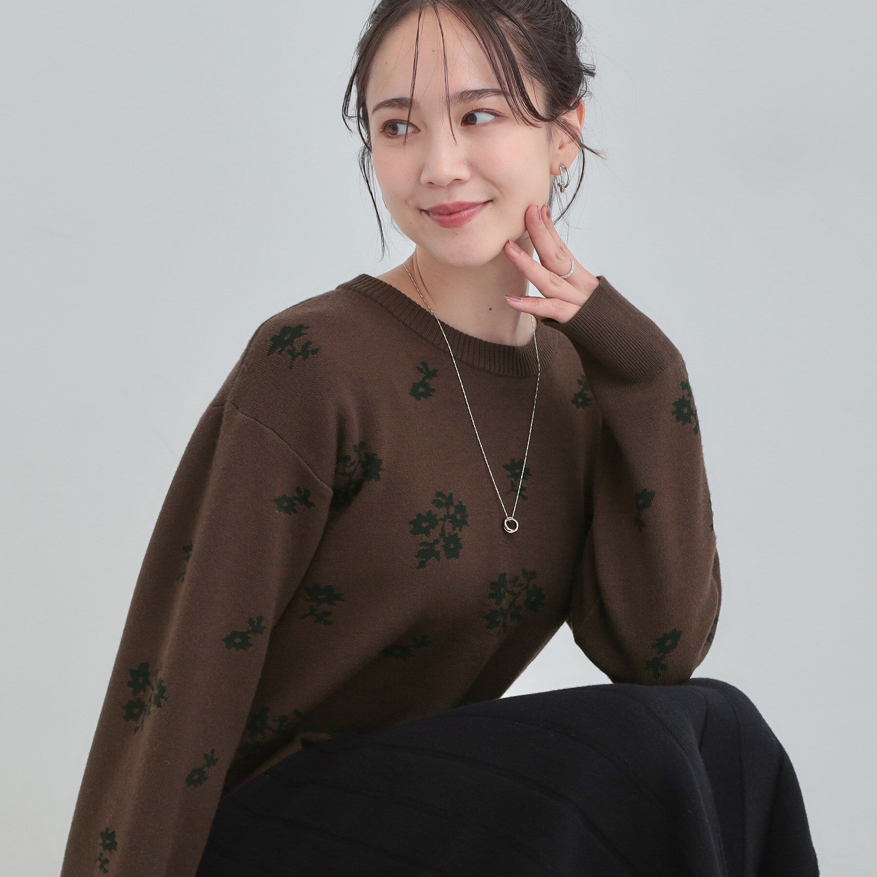 SHOO･LA･RUE「【S-LL】大人上品な レトロフラワーニット」|ニット・セーター|ブラウン(743)
