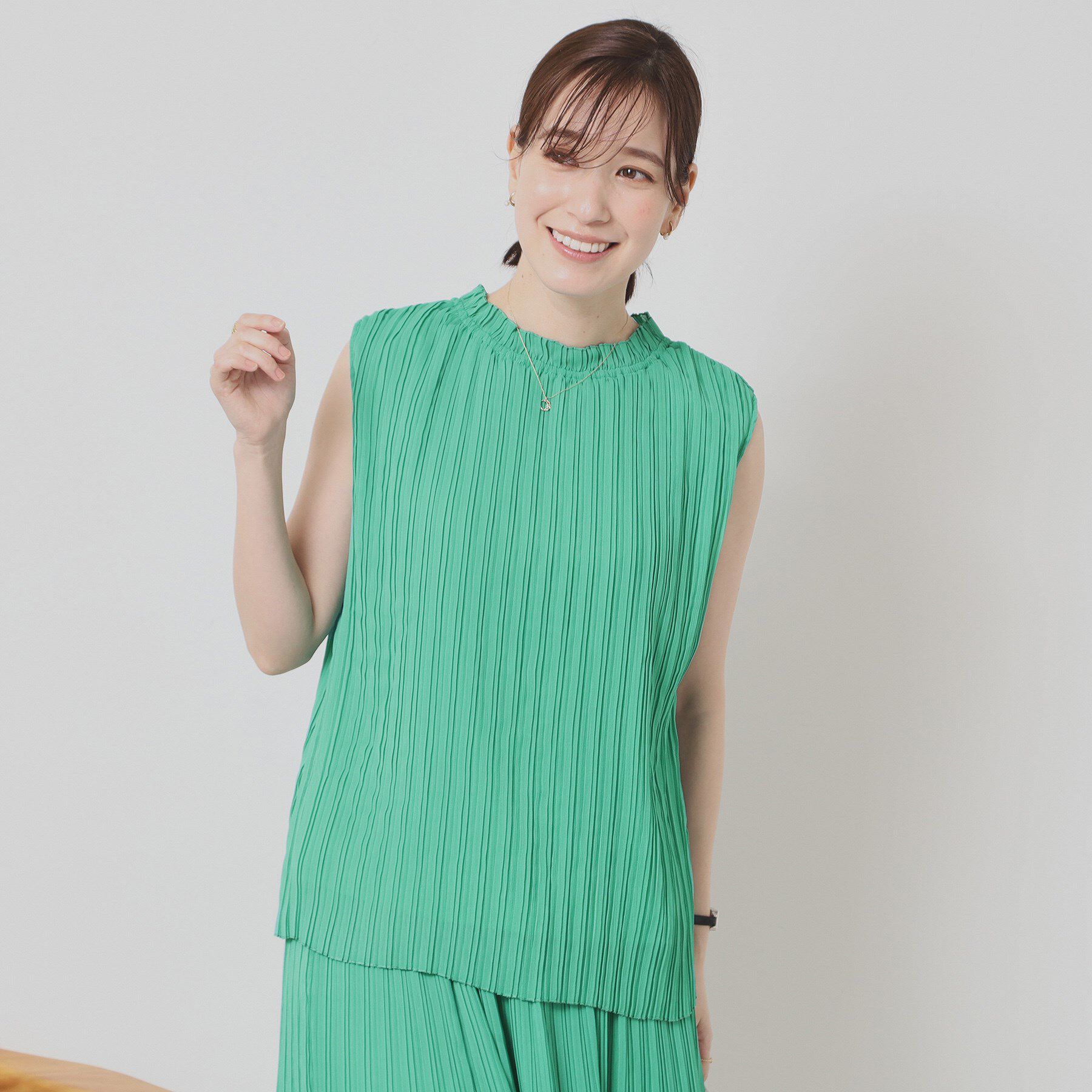 ITS&rsquo;DEMO「【手洗い可】楊柳プリーツブラウス」|シャツ・ブラウス|グリーン(022)
