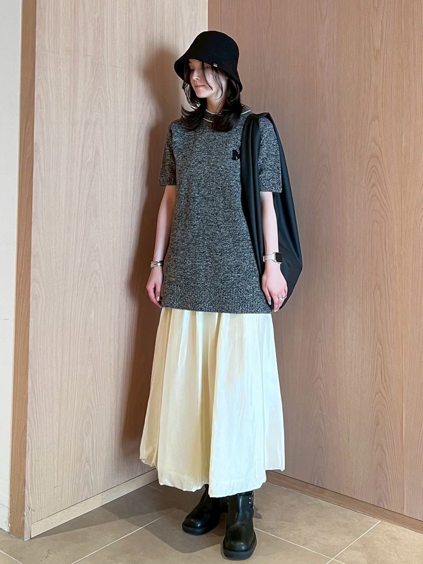 Mila Owen「ウエストゴムシアーシャイニーバルーンスカート」|スカート|IVR