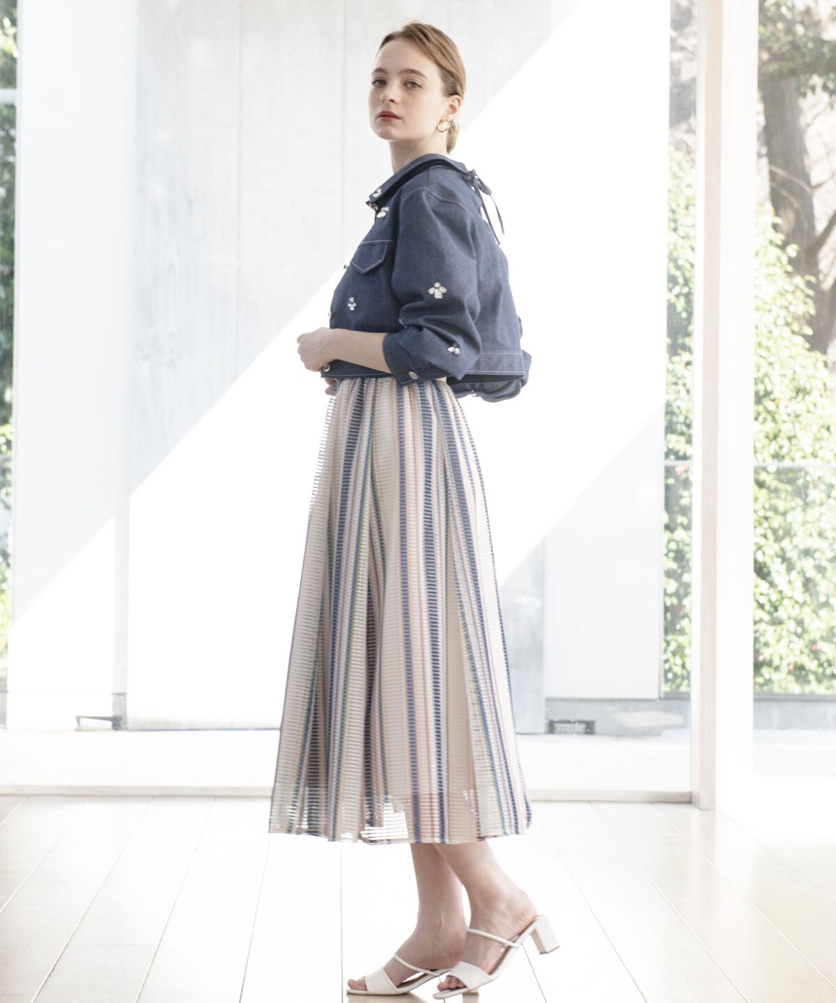 アンドクチュール「ビジュー付きデニムジャケット」|デニムジャケット|