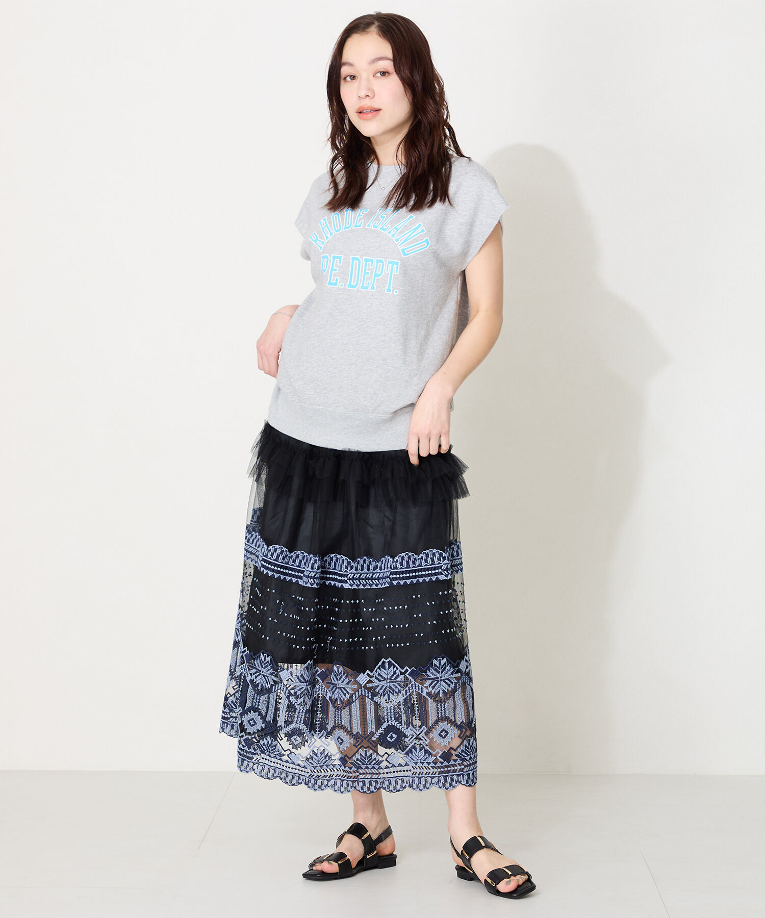 WA Oriental TRaffic「●2025春夏新作●ゴールドモチーフフラットサンダル/52211 サンダル フラット スクエアトゥ クッション」|サンダル|