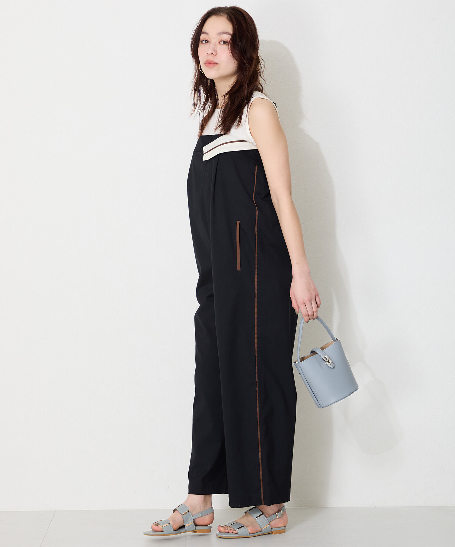 WA Oriental TRaffic「●2025春夏新作●ゴールドモチーフフラットサンダル/52211 サンダル フラット スクエアトゥ クッション」|サンダル|