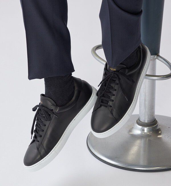 SHIPS「【SHIPS別注】PIEVE: カーフレザー スニーカー」|スニーカー|ブラック