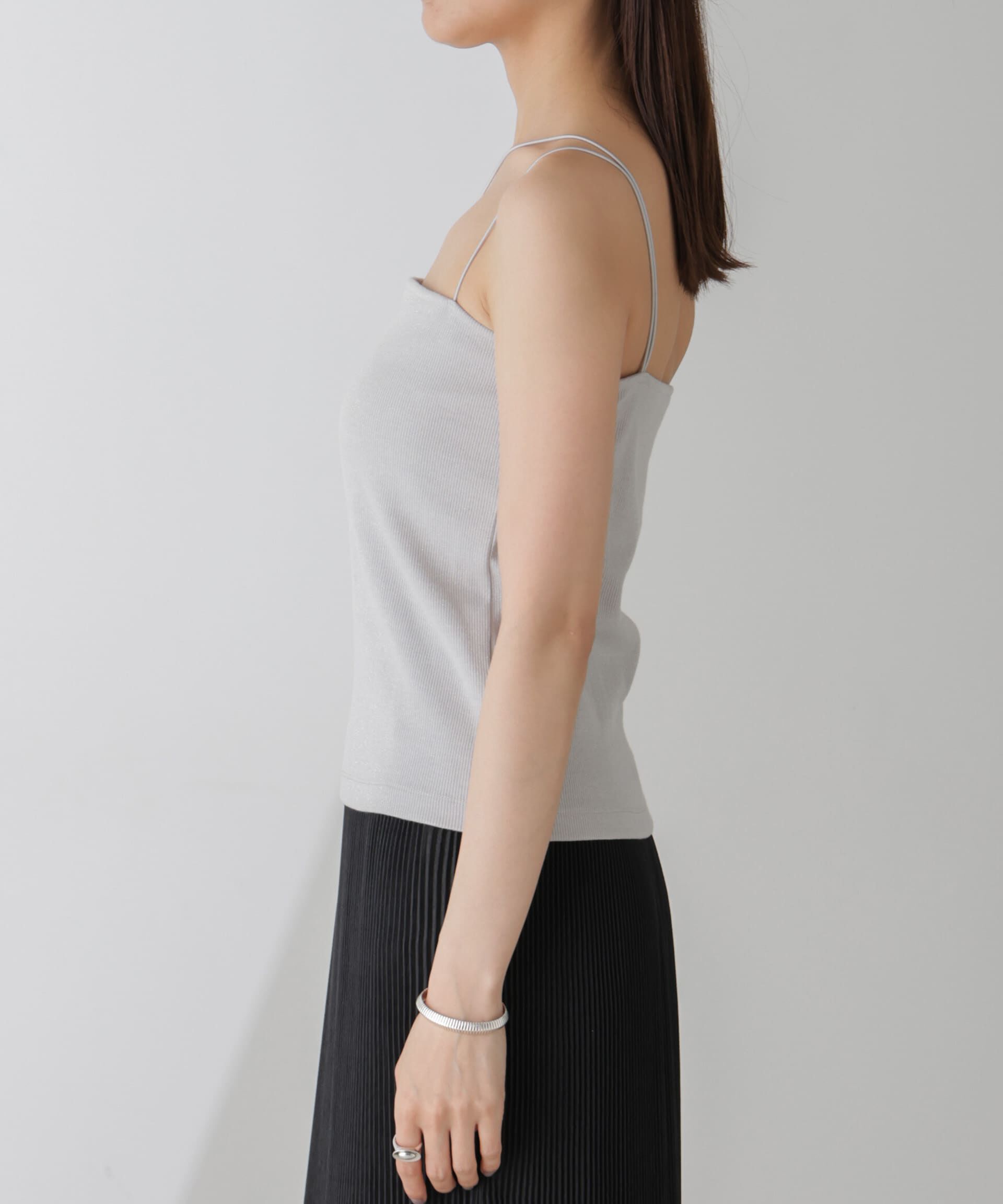 nano･universe「ラメテレコカップ付きアシメストラップキャミソール」|Tシャツ・カットソー|