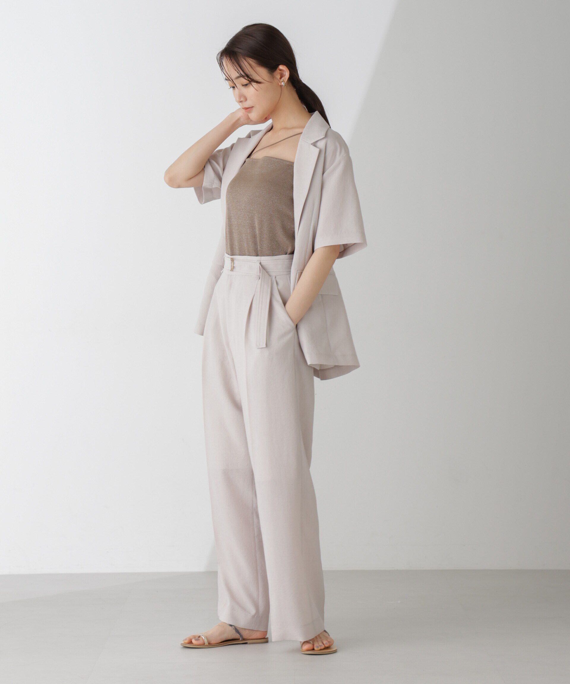 nano･universe「ラメテレコカップ付きアシメストラップキャミソール」|Tシャツ・カットソー|