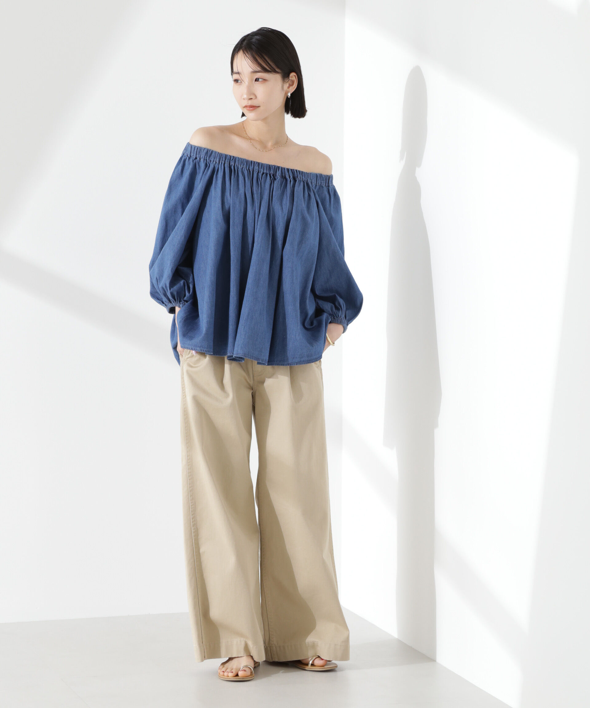 nano･universe「ライトデニムギャザーブラウス(セットアップ可)」|シャツ・ブラウス|