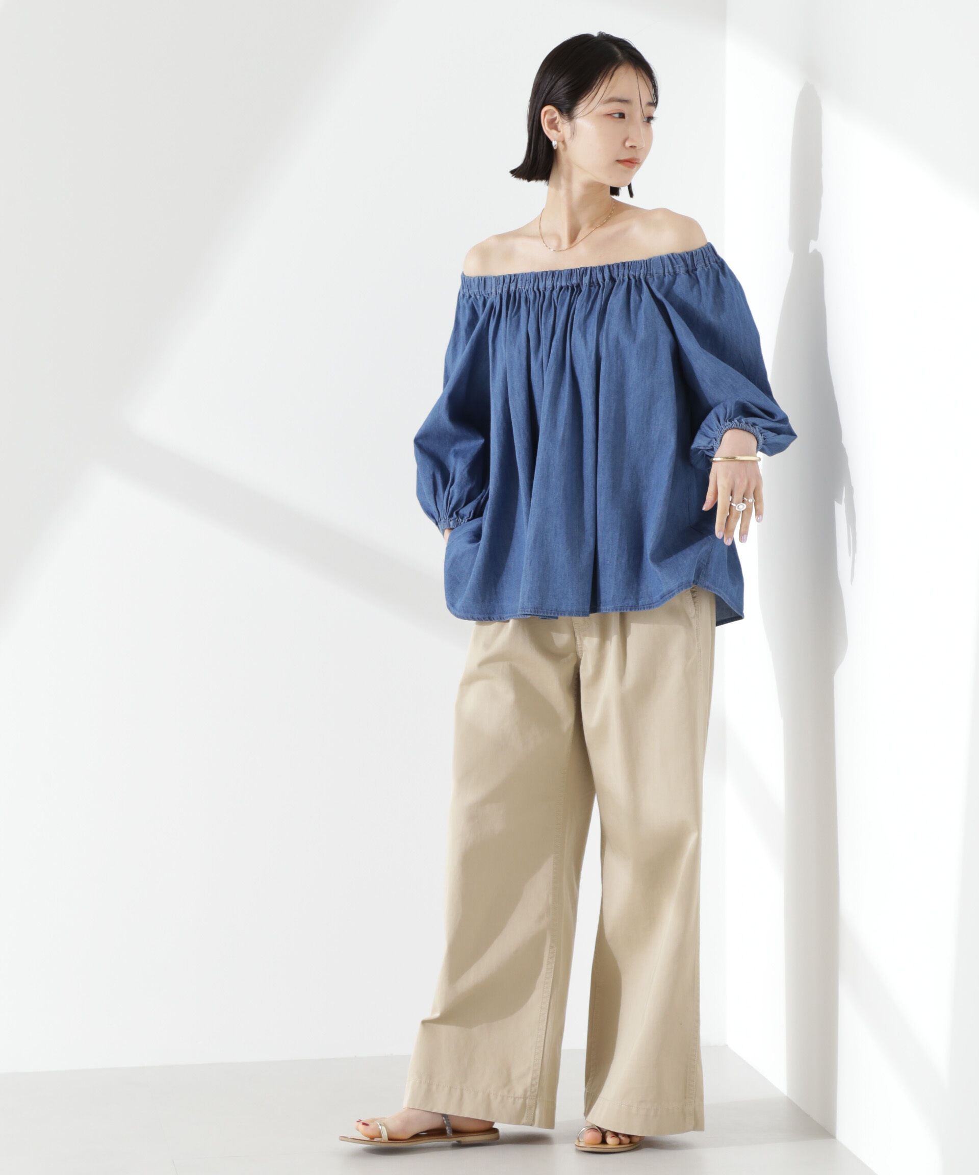 nano･universe「ライトデニムギャザーブラウス(セットアップ可)」|シャツ・ブラウス|
