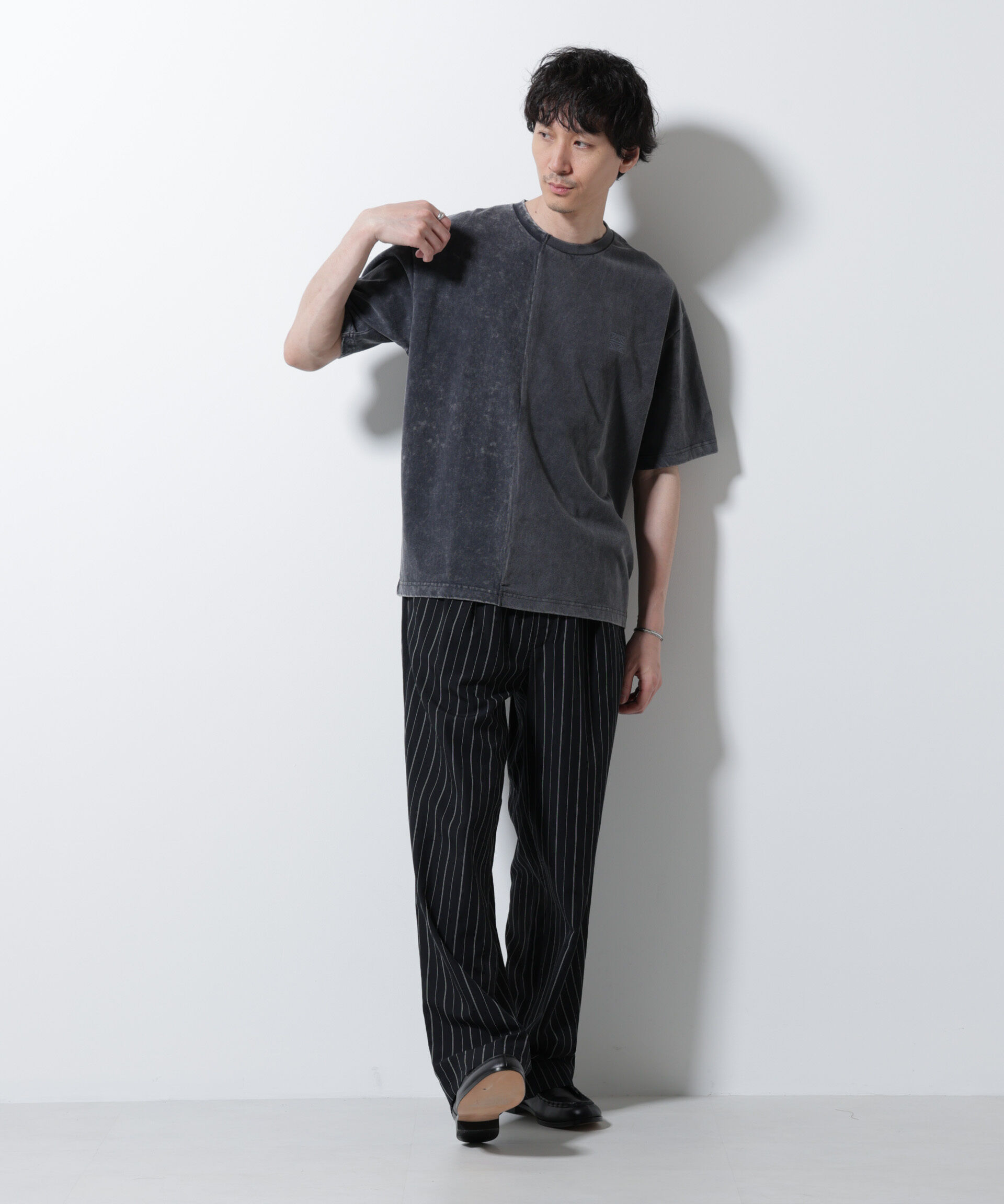 nano･universe「｢A-C-Z｣2トーンピグメントTシャツ 半袖」|Tシャツ・カットソー|