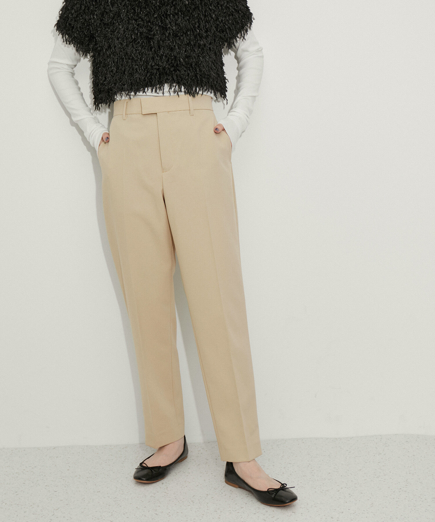 ADAM ET ROPE'「【サステナブル】スリムスラックス」|スラックス|ベージュ(27)