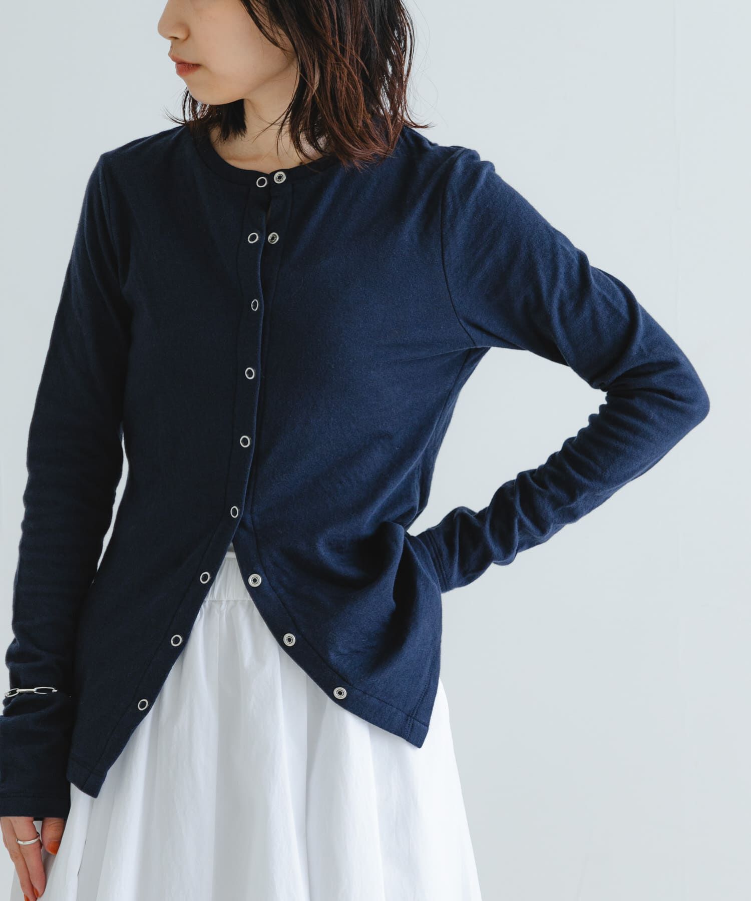 URBAN RESEARCH「『MADE IN JAPAN』セッケツクルーネックカーディガン」|カーディガン|ネイビー