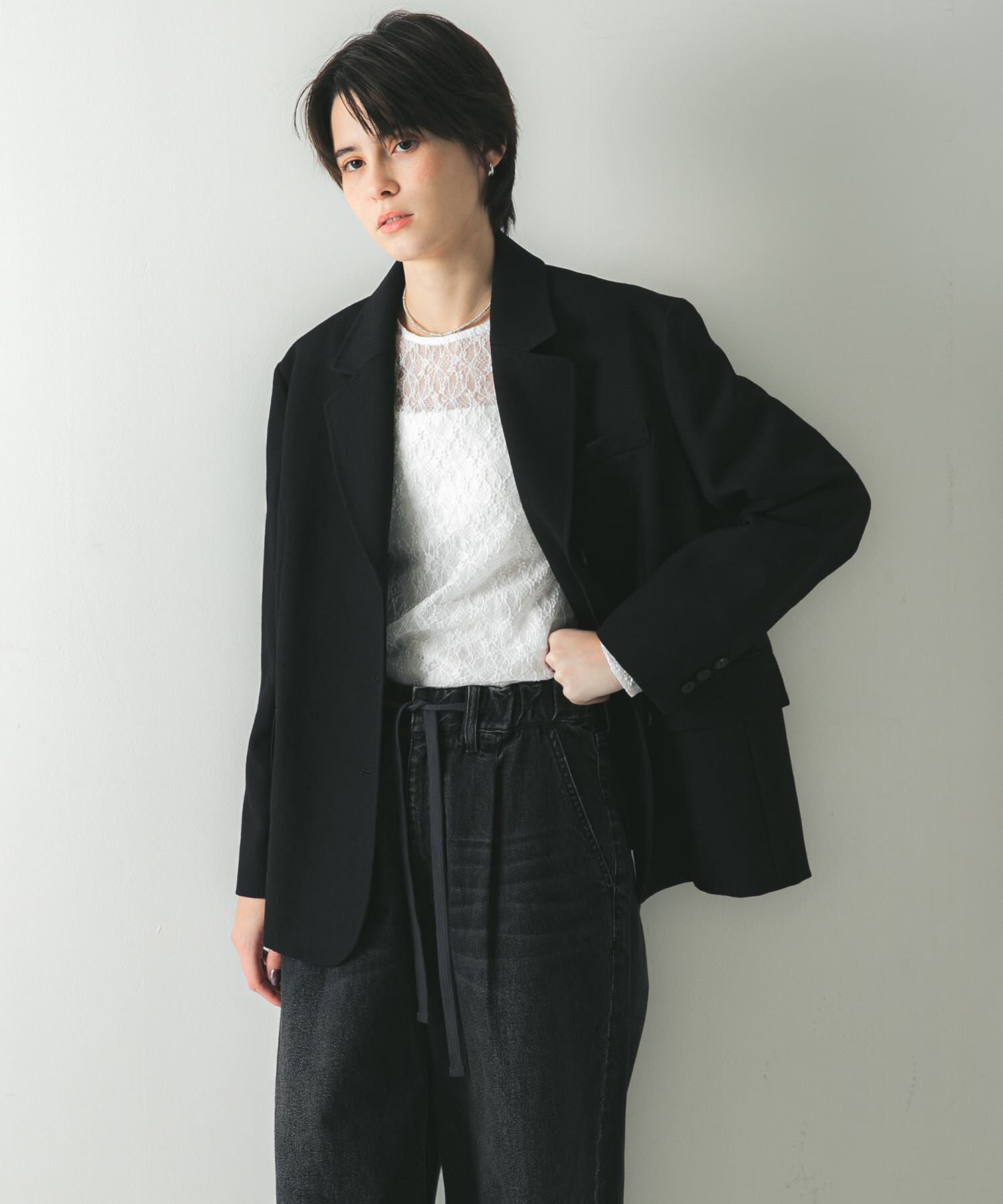 URBAN RESEARCH「ストレッチレースクルーネックブラウス」|Tシャツ・カットソー|