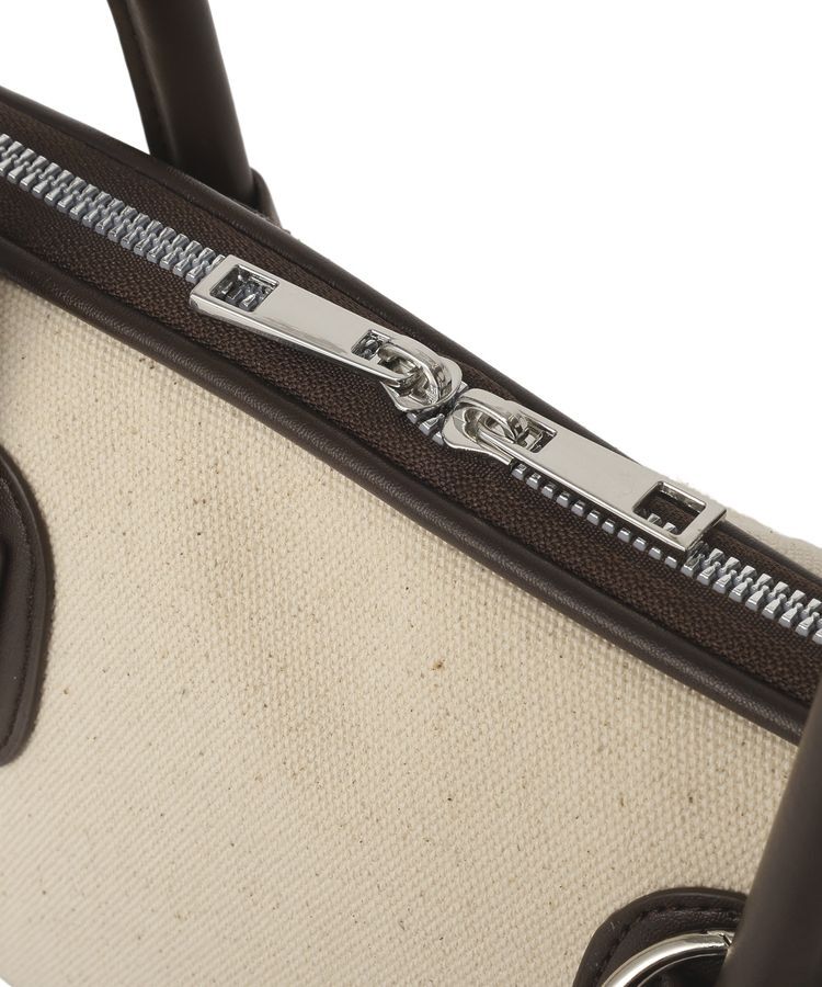 earth music&ecology「チャーム付きオブロングボストン」|ショルダー・メッセンジャー|