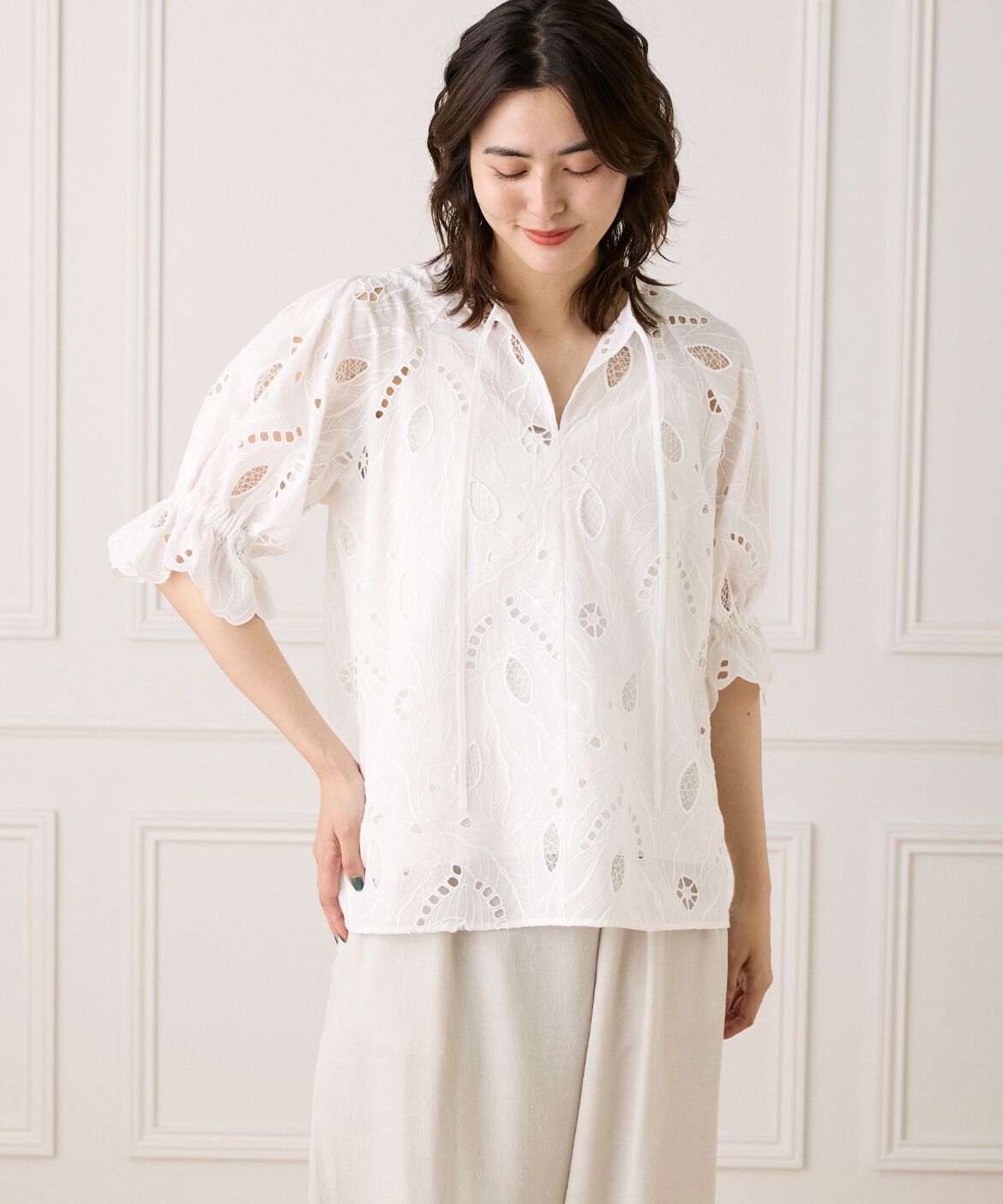 INED「《大きいサイズ》レースブラウス《la veille by SUPERIOR CLOSET》」|シャツ・ブラウス|オフホワイト1