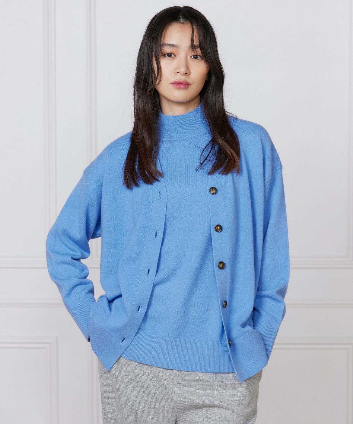 DAY by DAY it&rsquo;s international「カシミヤ混Vネックカーディガン《CASH5》」|カーディガン|ブルー1