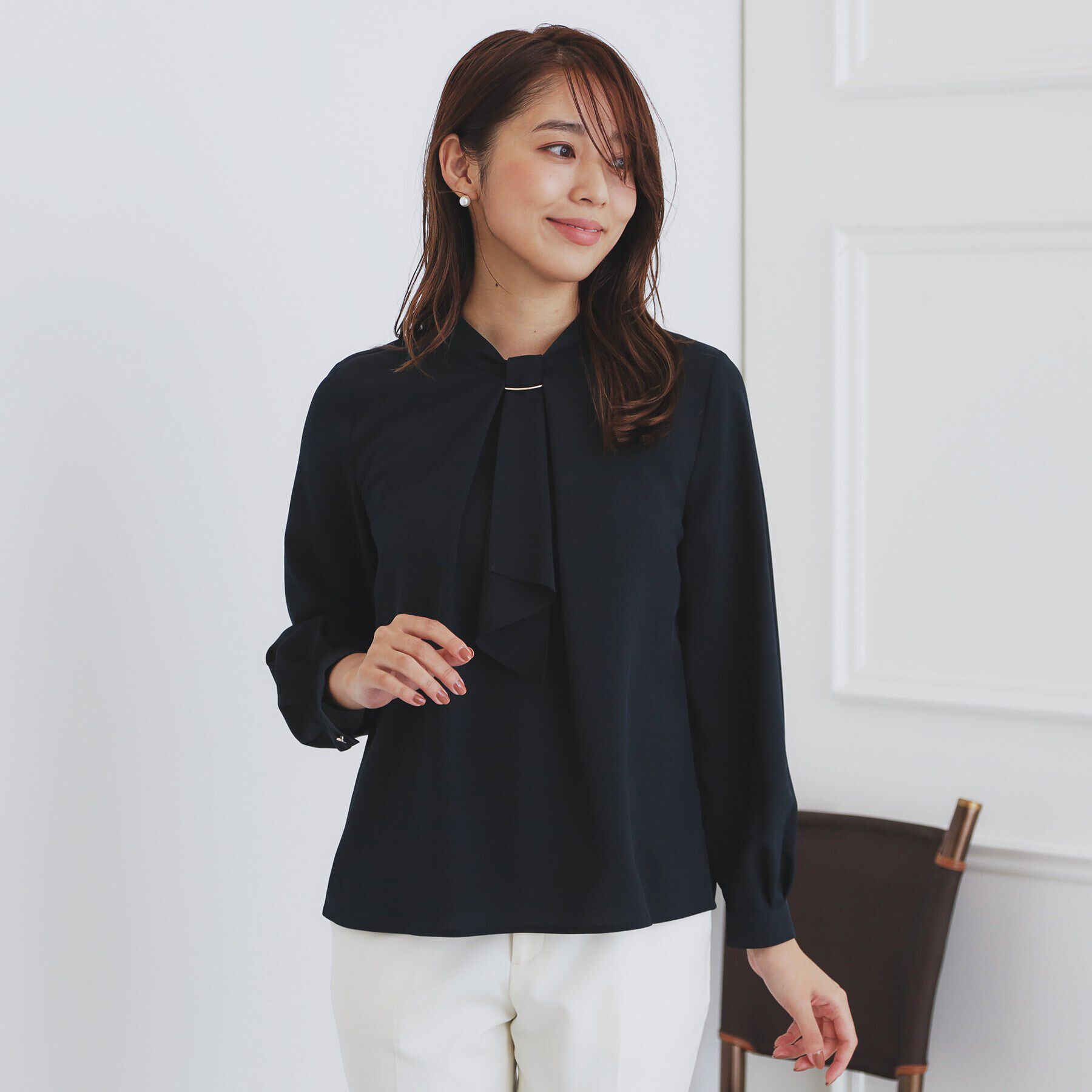 index「《XS-LLsize》通勤・セレモニー対応/ボウタイブラウス/取り外しパーツ付き 【洗濯機洗い可/防」|シャツ・ブラウス|ネイビー(094)