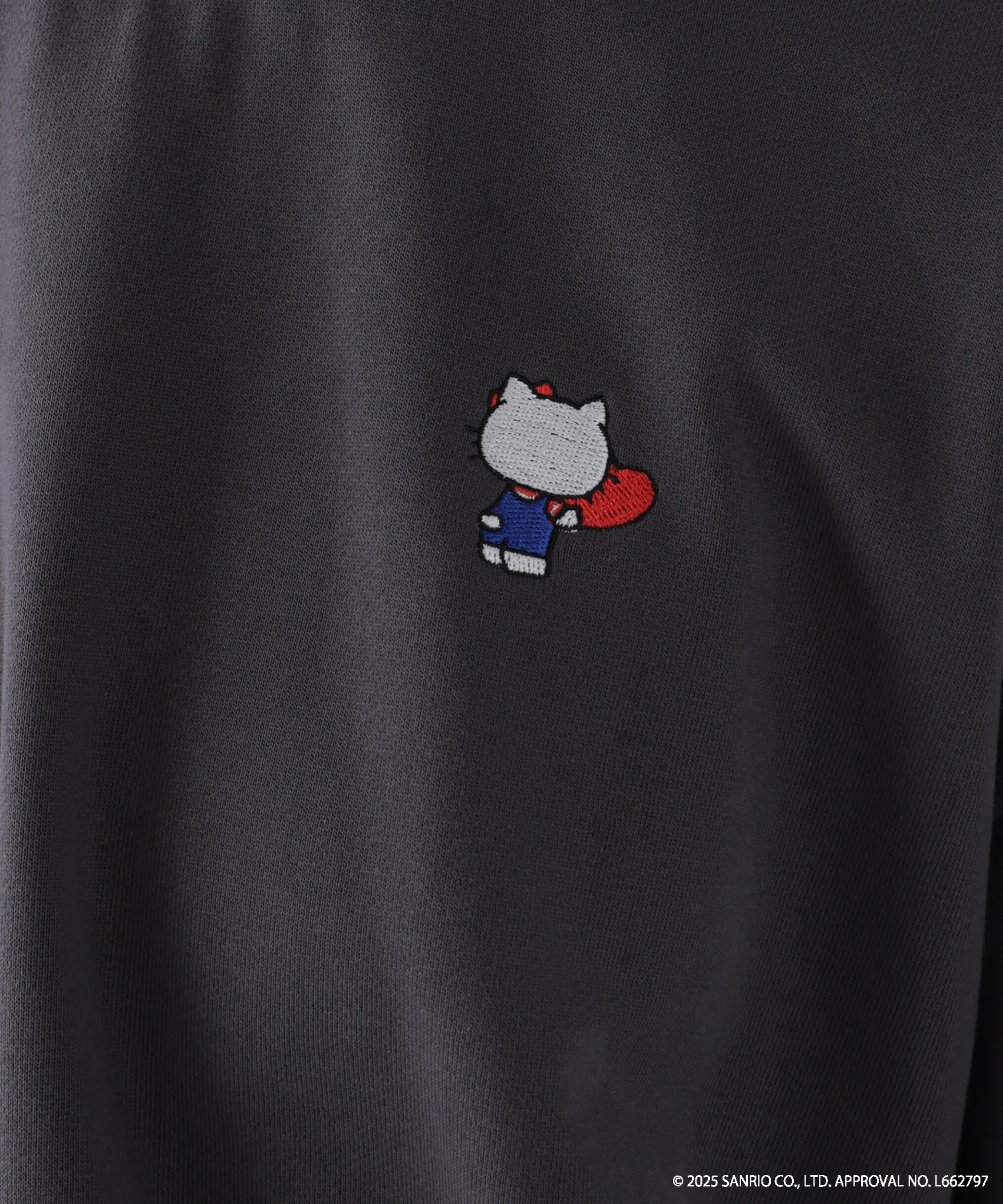  「ｻﾝﾘｵｷｬﾗｸﾀｰｽﾞｺﾗﾎﾞ SHORT SWEAT ｼｮｰﾄｽｳｪｯﾄ 胸KITTY&times; 」|Tシャツ・カットソー|