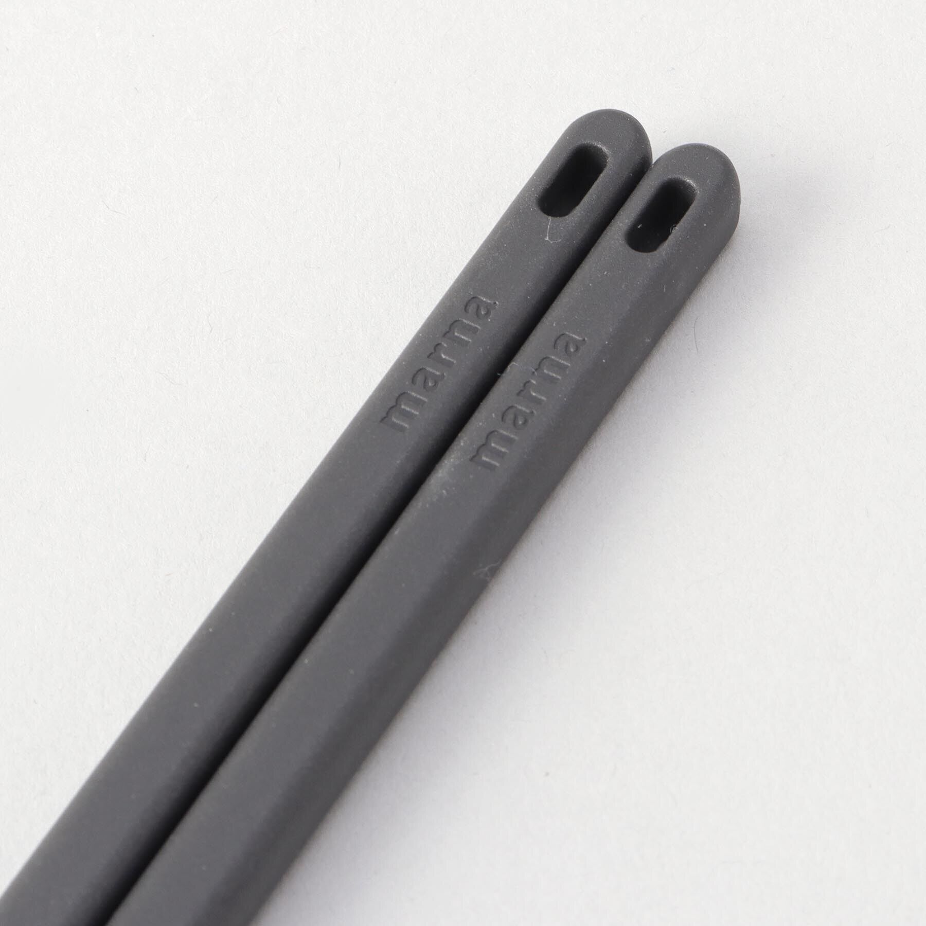 212 KITCHEN STORE「きほんの道具 菜箸 DGY ＜marna マーナ＞」|食器・キッチングッズ|