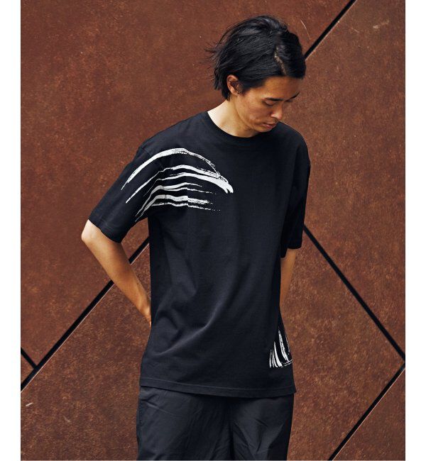 Paris Saint-Germain「【隈 研吾 &times; Paris Saint-Germain】グラフィックプリント Tシャツ」|Tシャツ・カットソー|