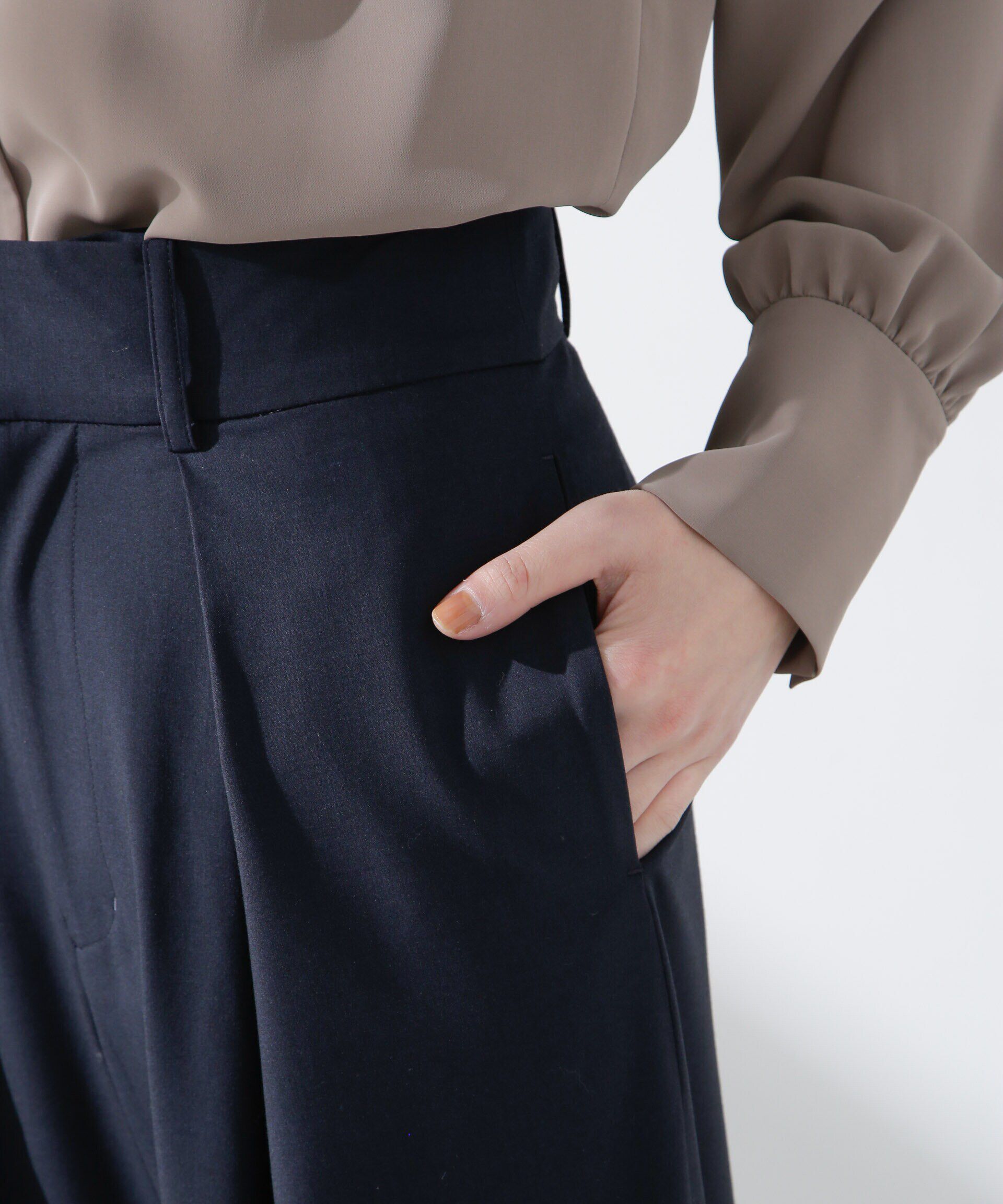 nano･universe「トロストレッチレイヤードタックワイドパンツ（セットアップ可）」|チノ|